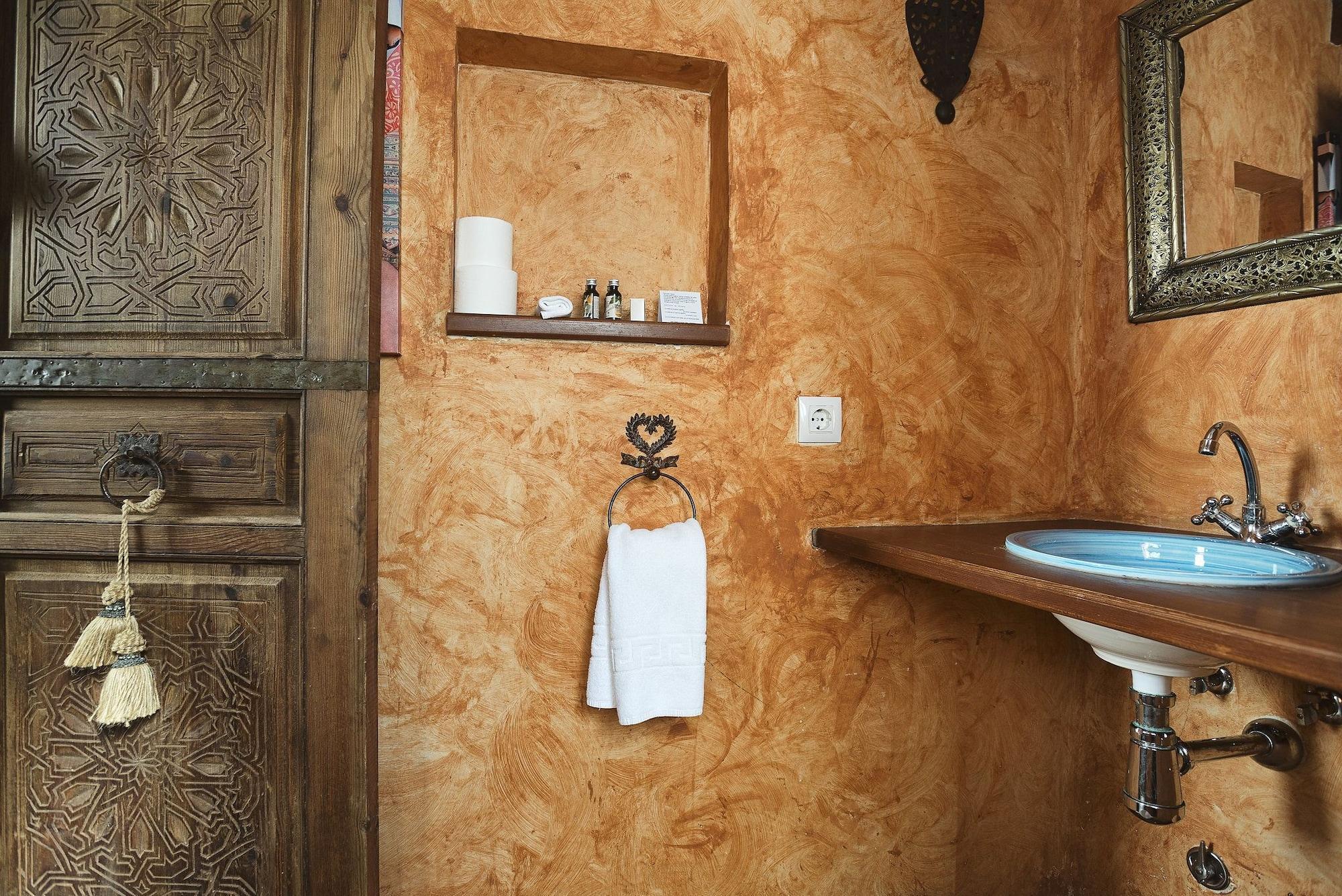 Equipamiento de Habitación La Casa del Califa