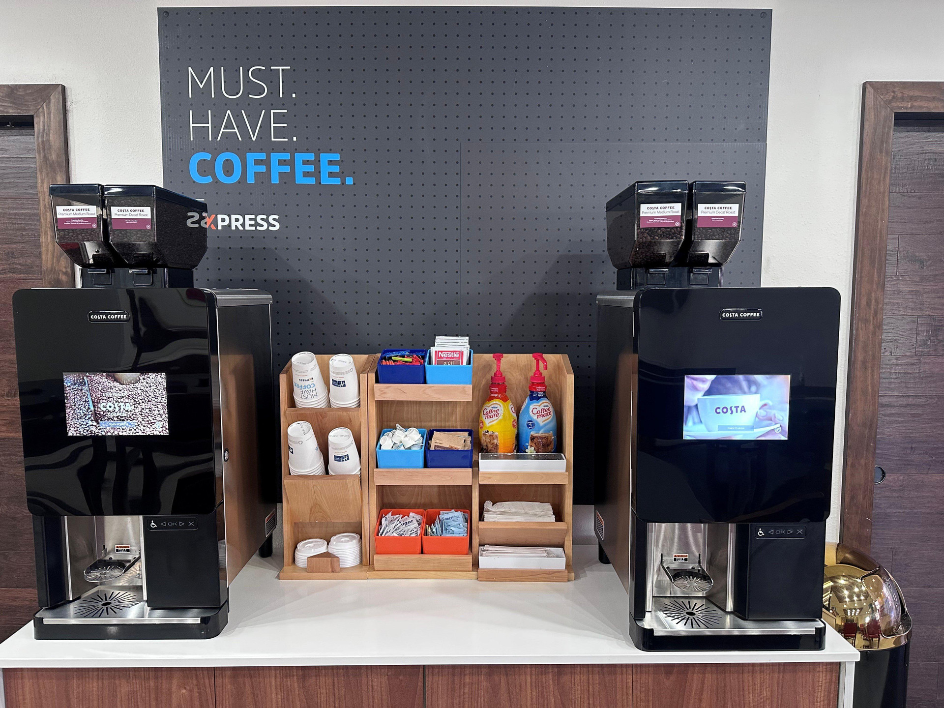 Bar/Salón Holiday Inn Express & Suites Sealy by IHG