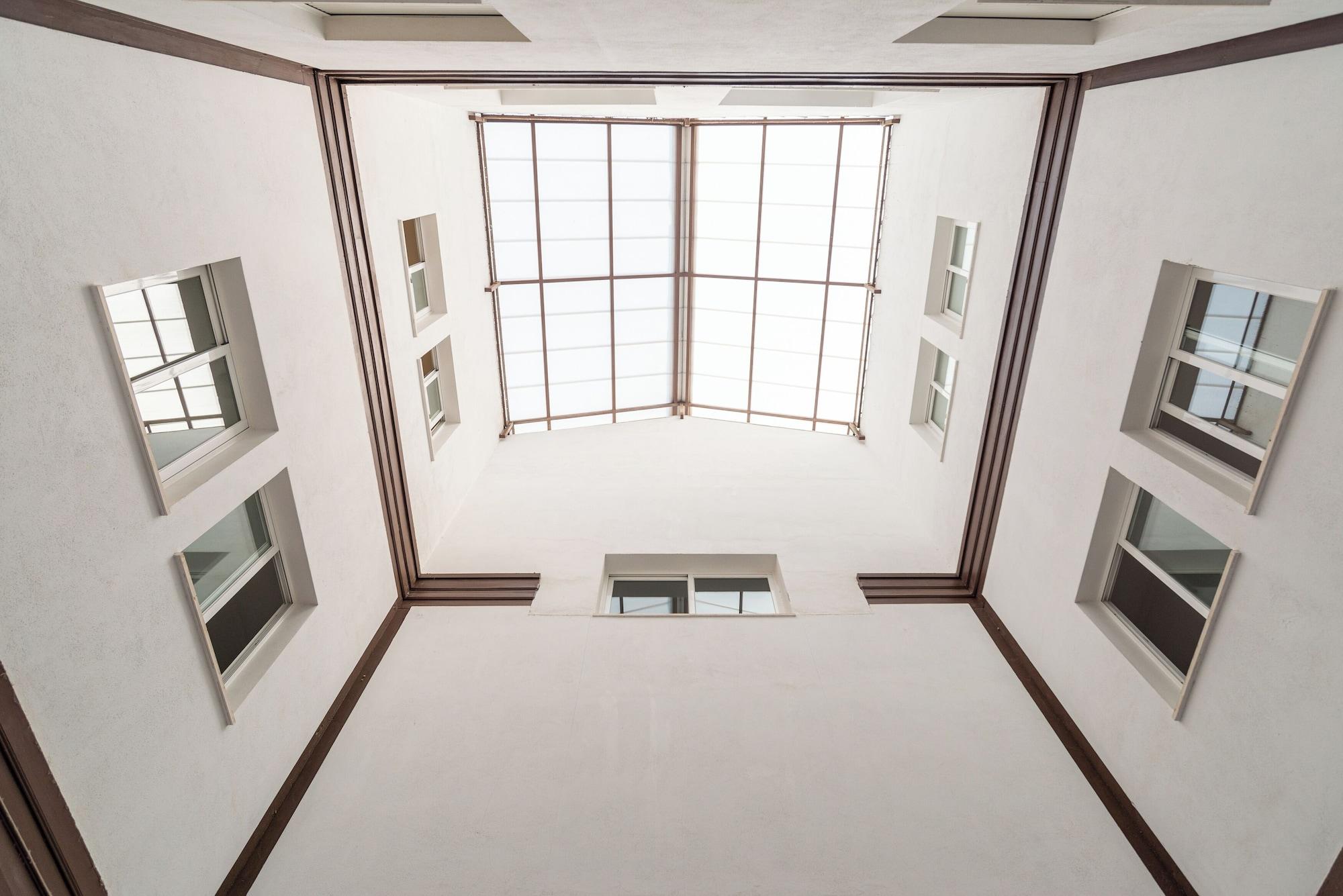 Vista Exterior Dobo Málaga Puerto