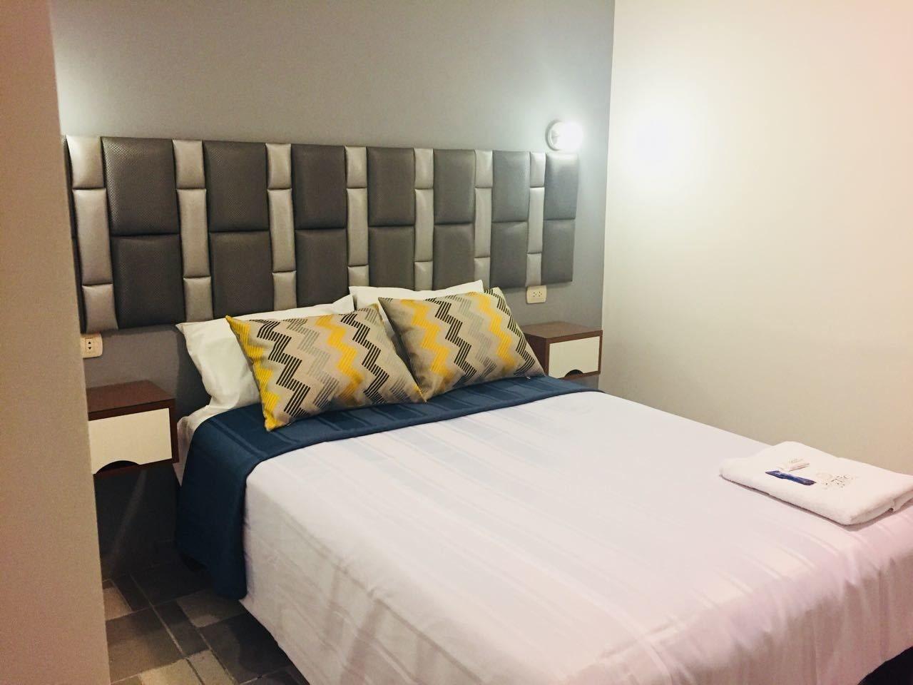 Varios Hostal Patiño