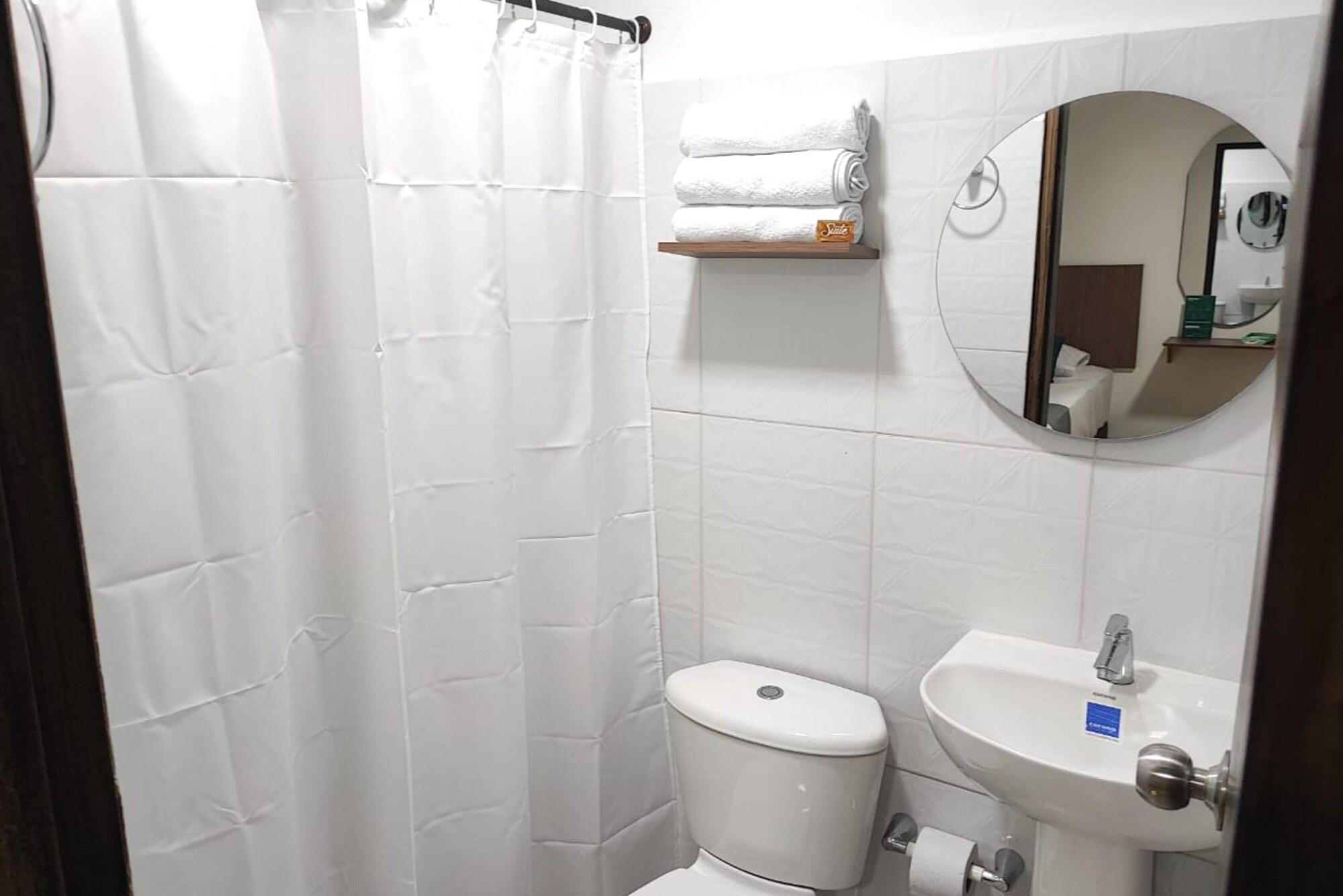 Equipamiento de Habitación Ayenda Hotel Helenas