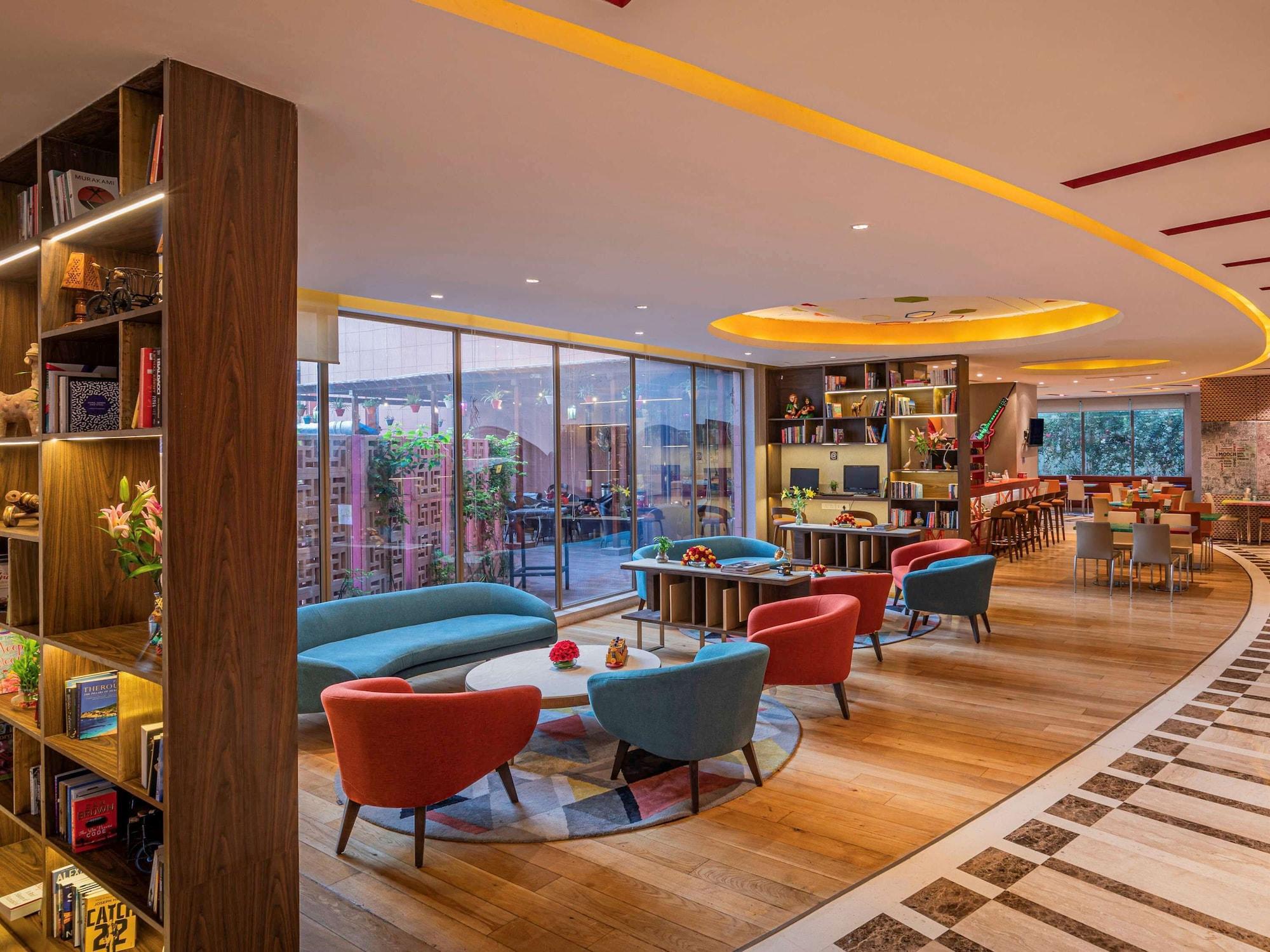 Vista Exterior ibis Jaipur City Centre