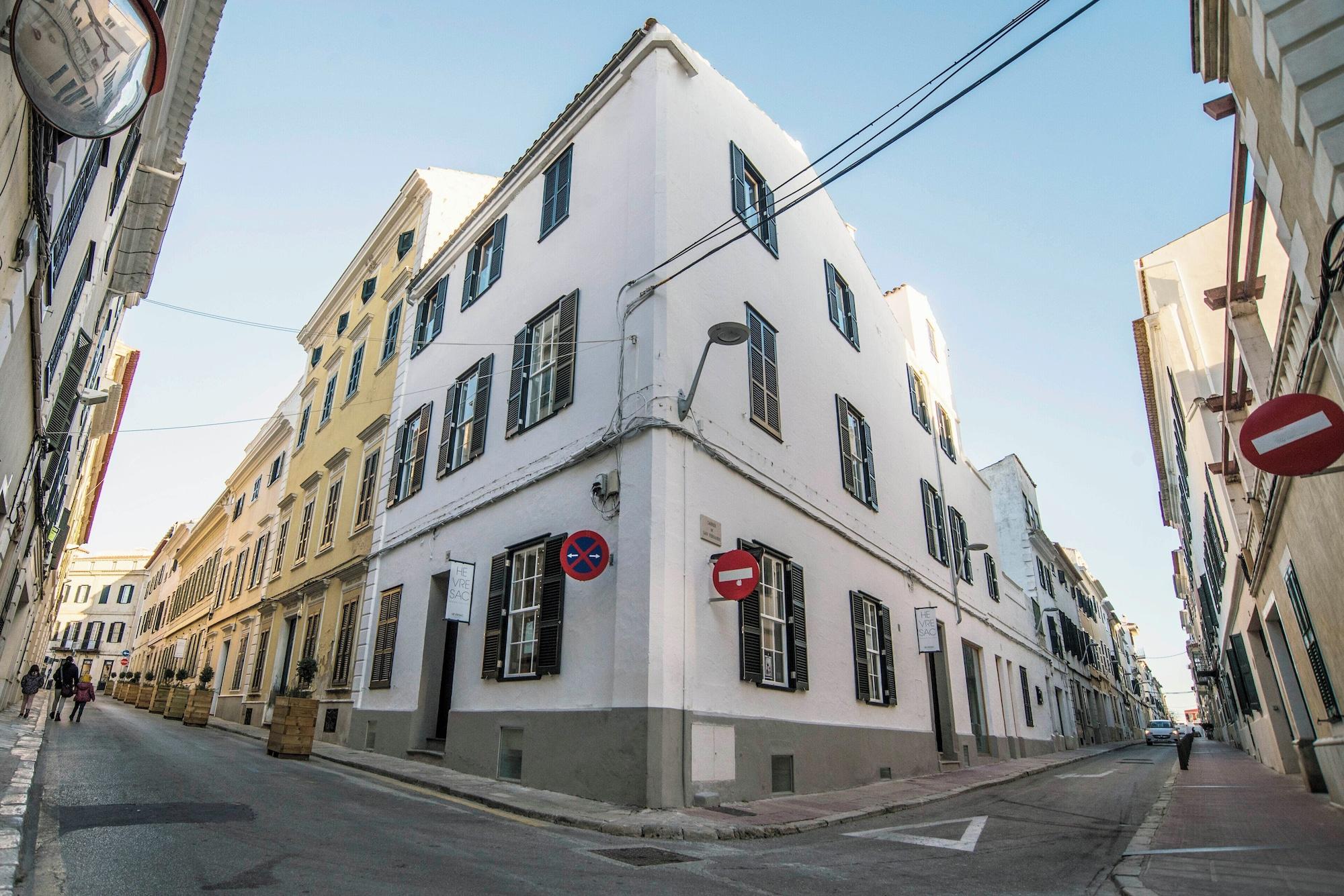 Vista Exterior Hotel Hevresac