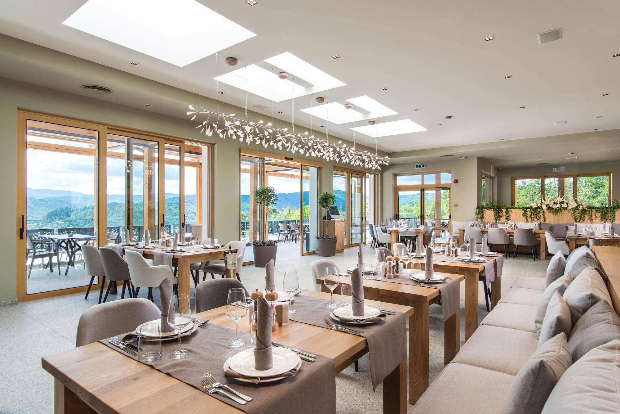 Restaurant Wine & SPA Hotel Chukara