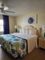 Alquiler Vacacional - Charming 2-bedroom 2-bath 2nd floor  condo in beautiful Cocoa Beach with WiFi,