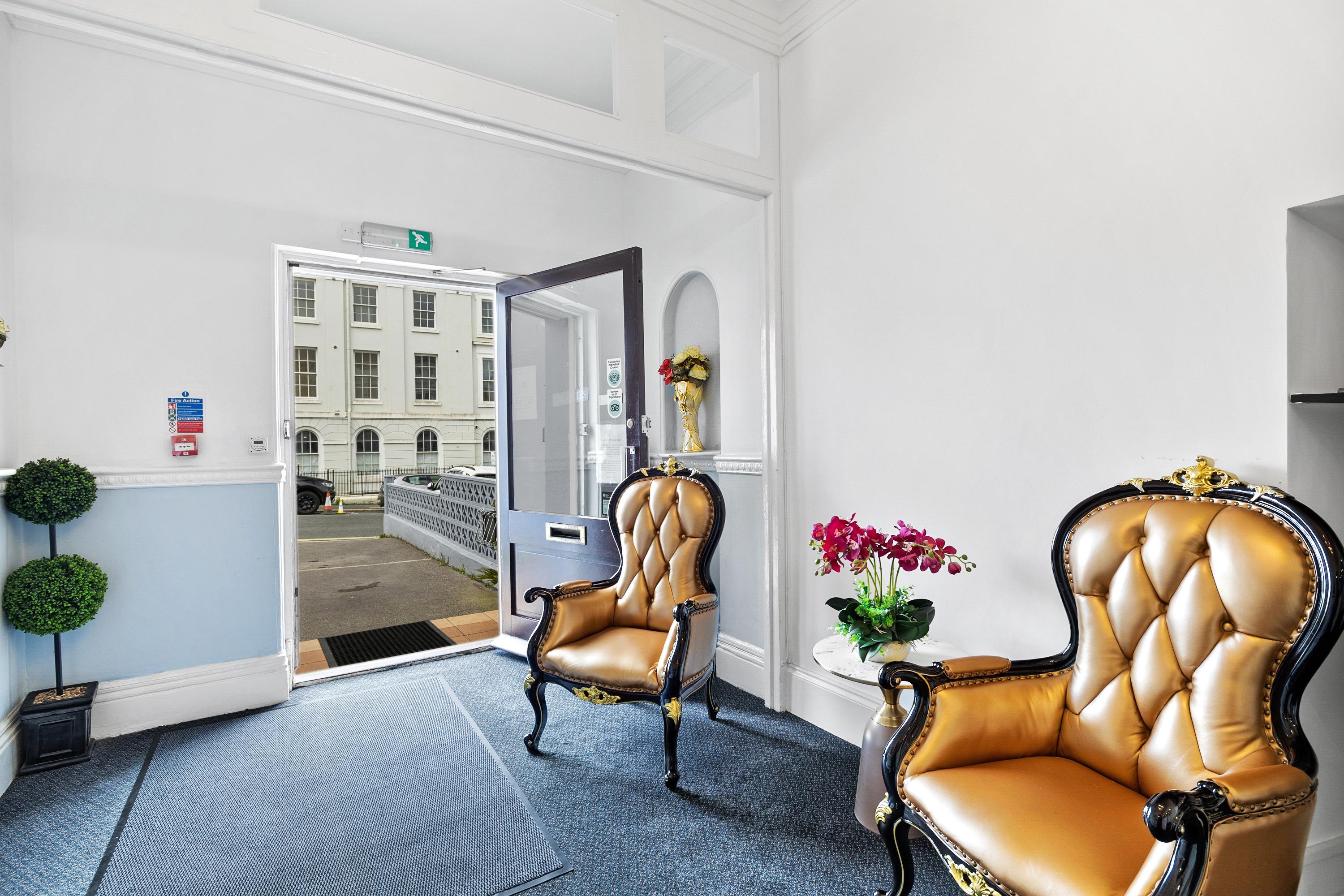 Vista Lobby The Drake Hotel