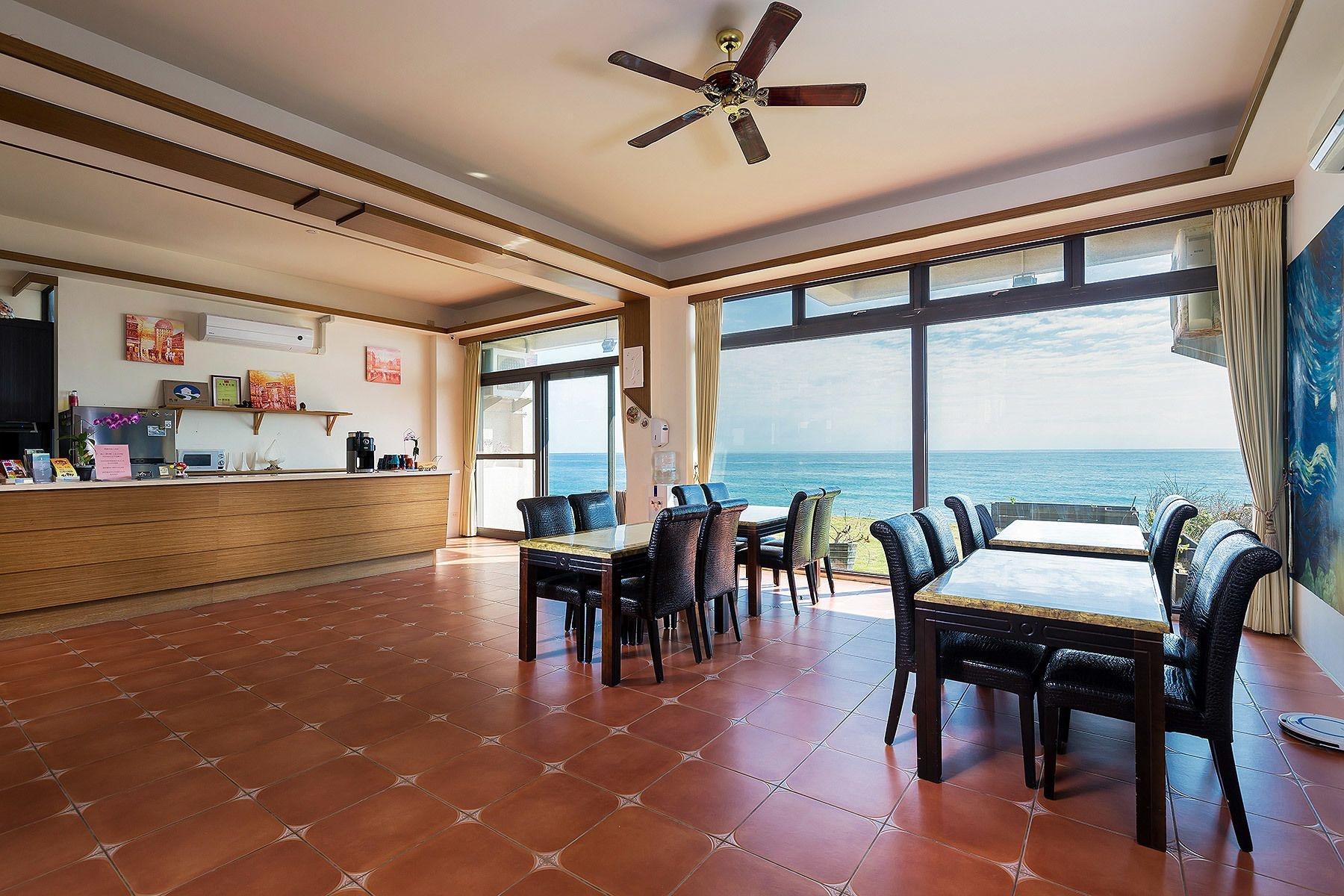 Vista Lobby Guesthouse high Wave