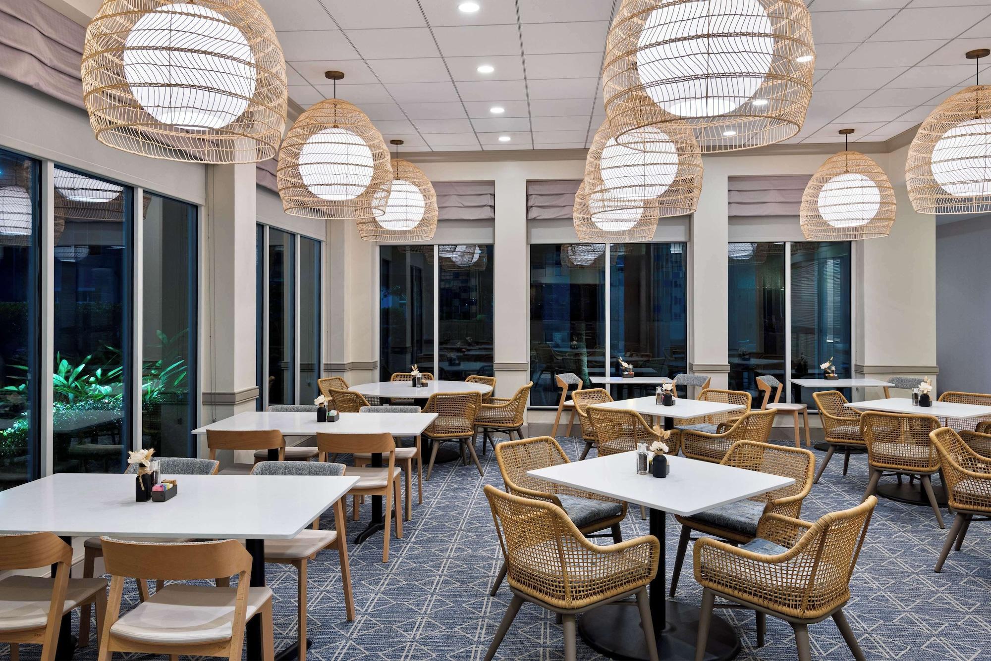 Restaurant Hilton Garden Inn Tampa Airport Westshore