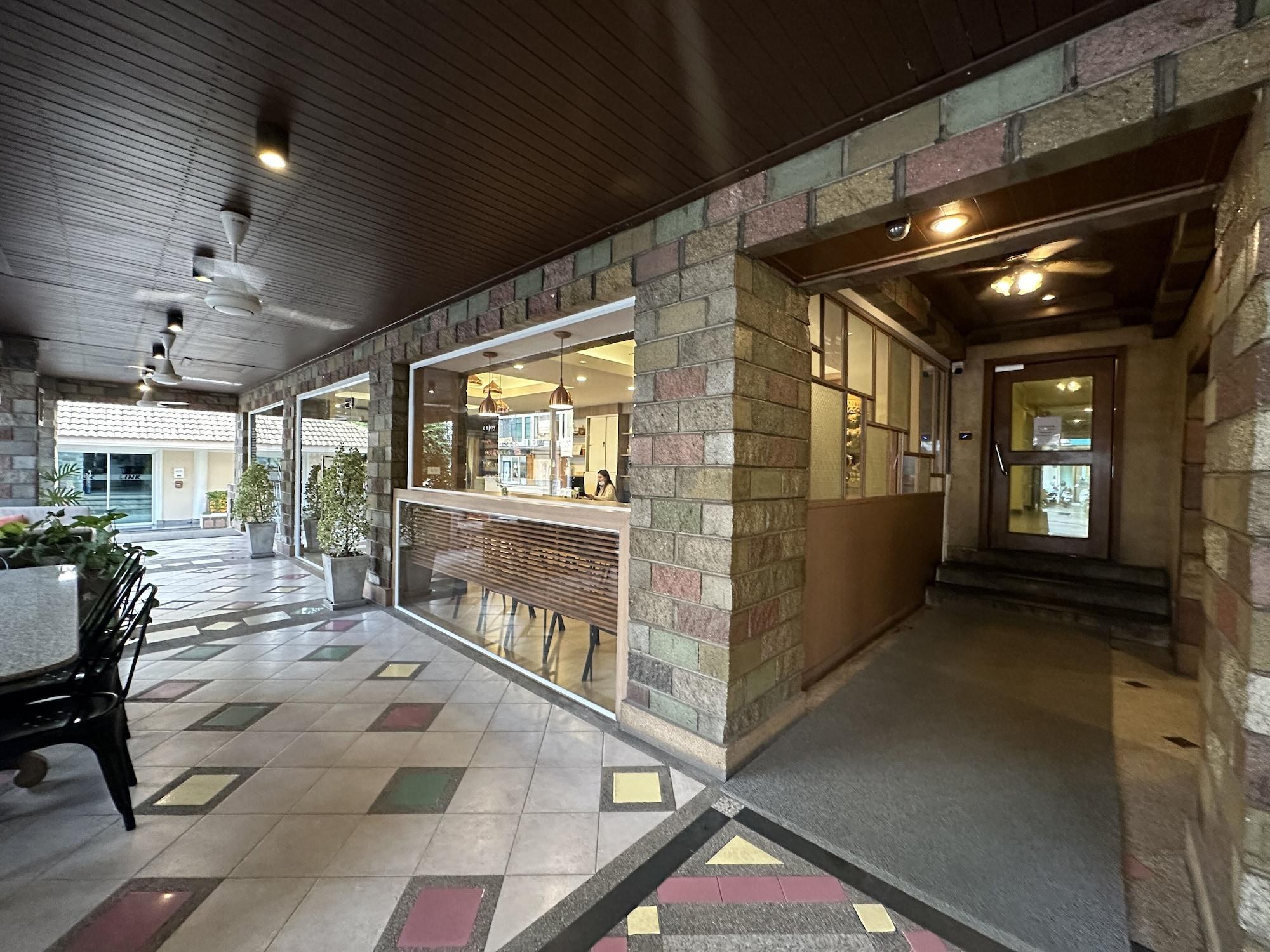 Vista Lobby Link Mansion