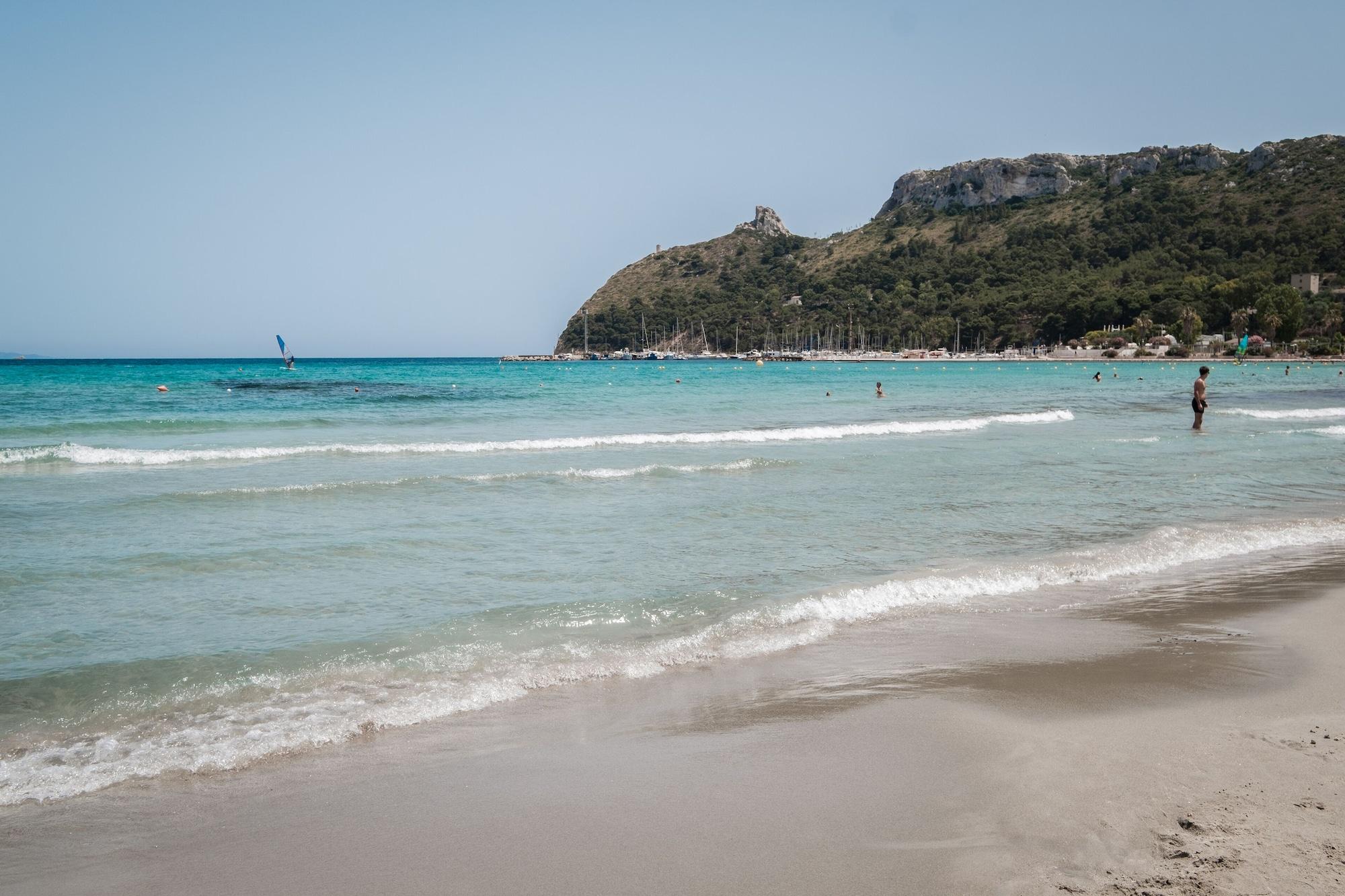 Playa Helios Guesthouse