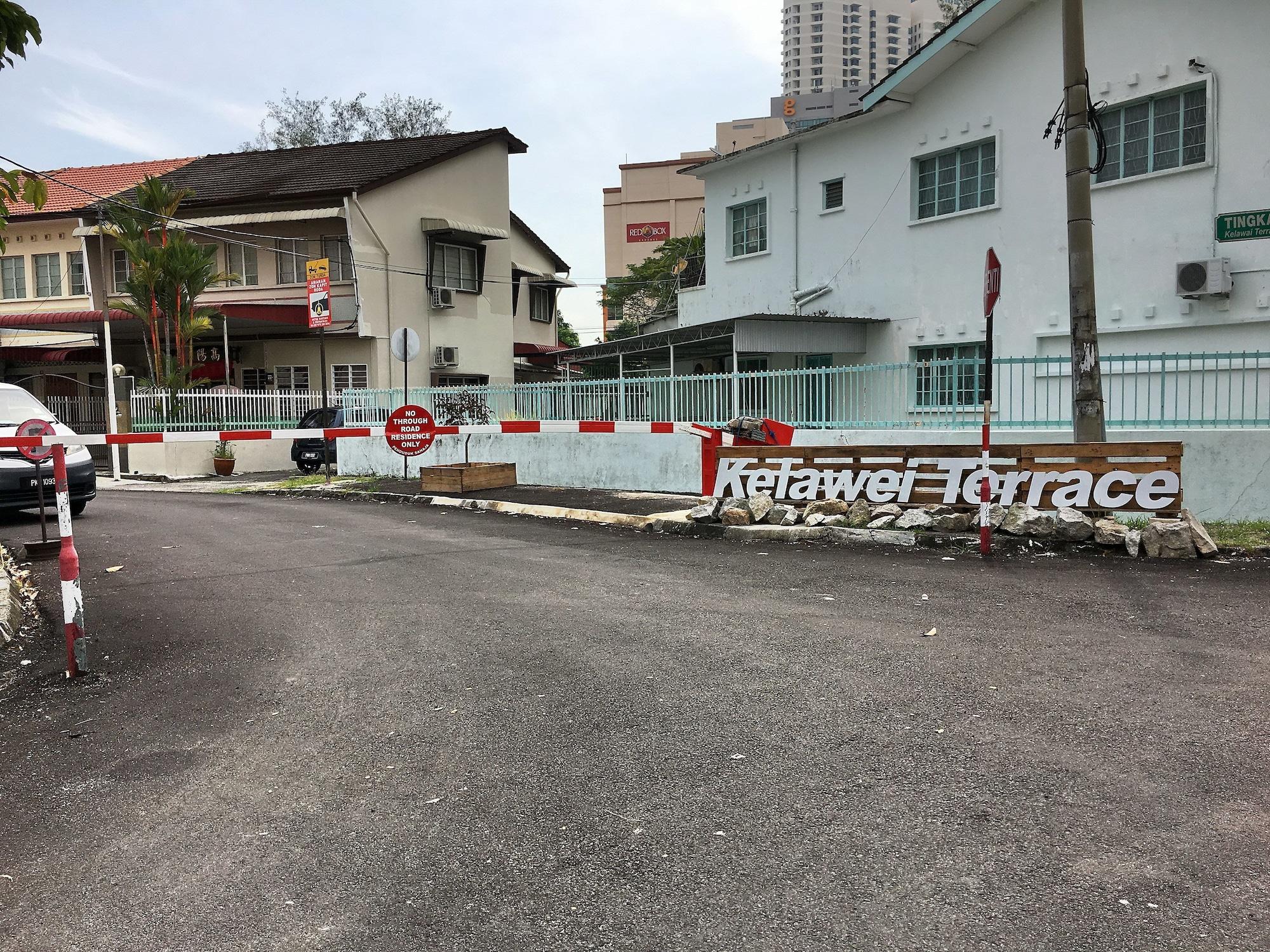 Vista Exterior iBook8 Superior 1 Bedroom Gurney Suites  by iBook Homestay