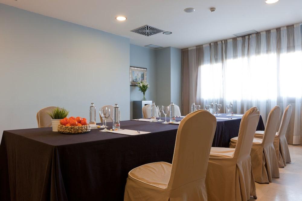 Hotel AVANT TORREJON