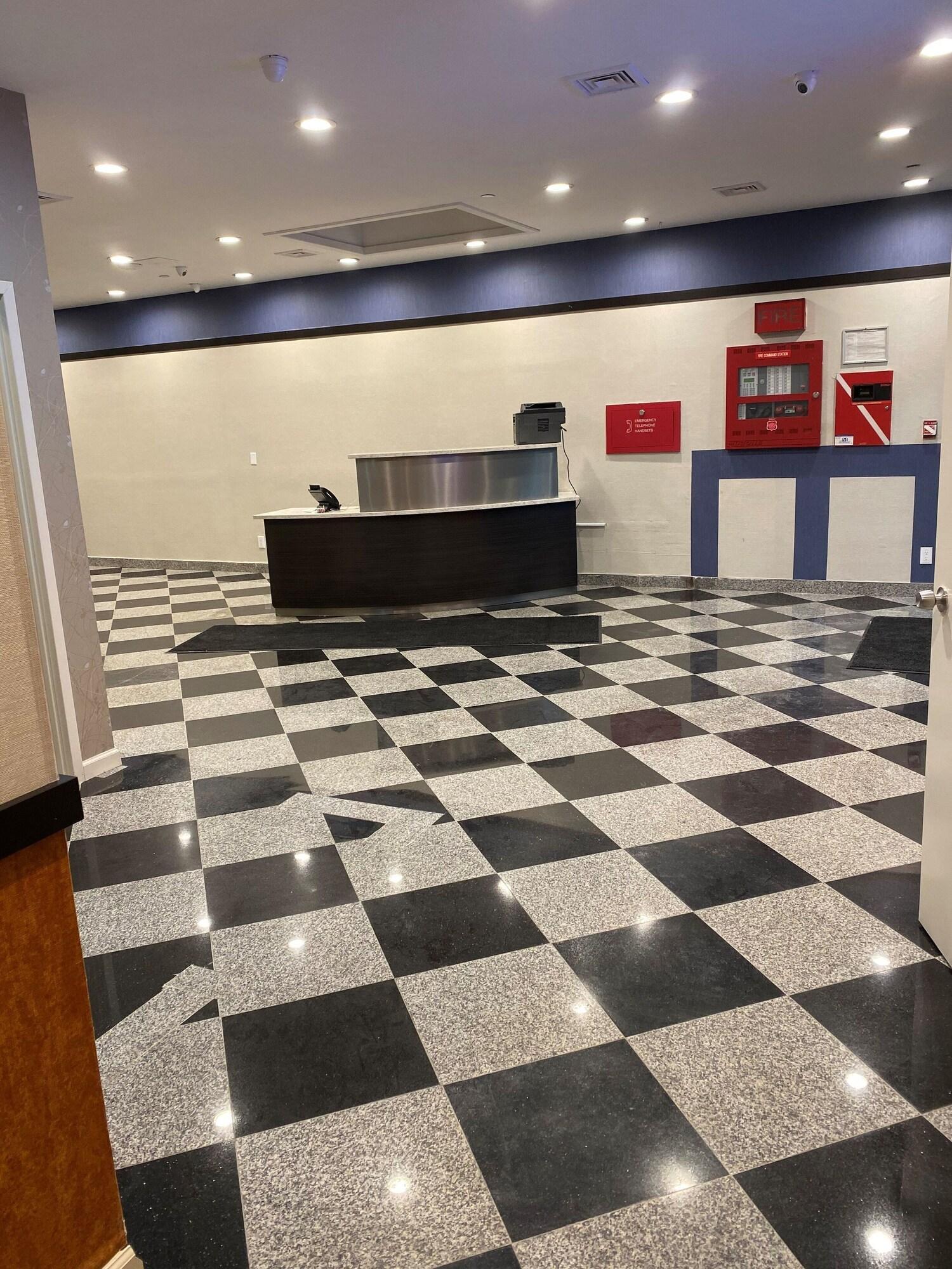 Instalaciones Recreativas Hotel Key LaGuardia Airport