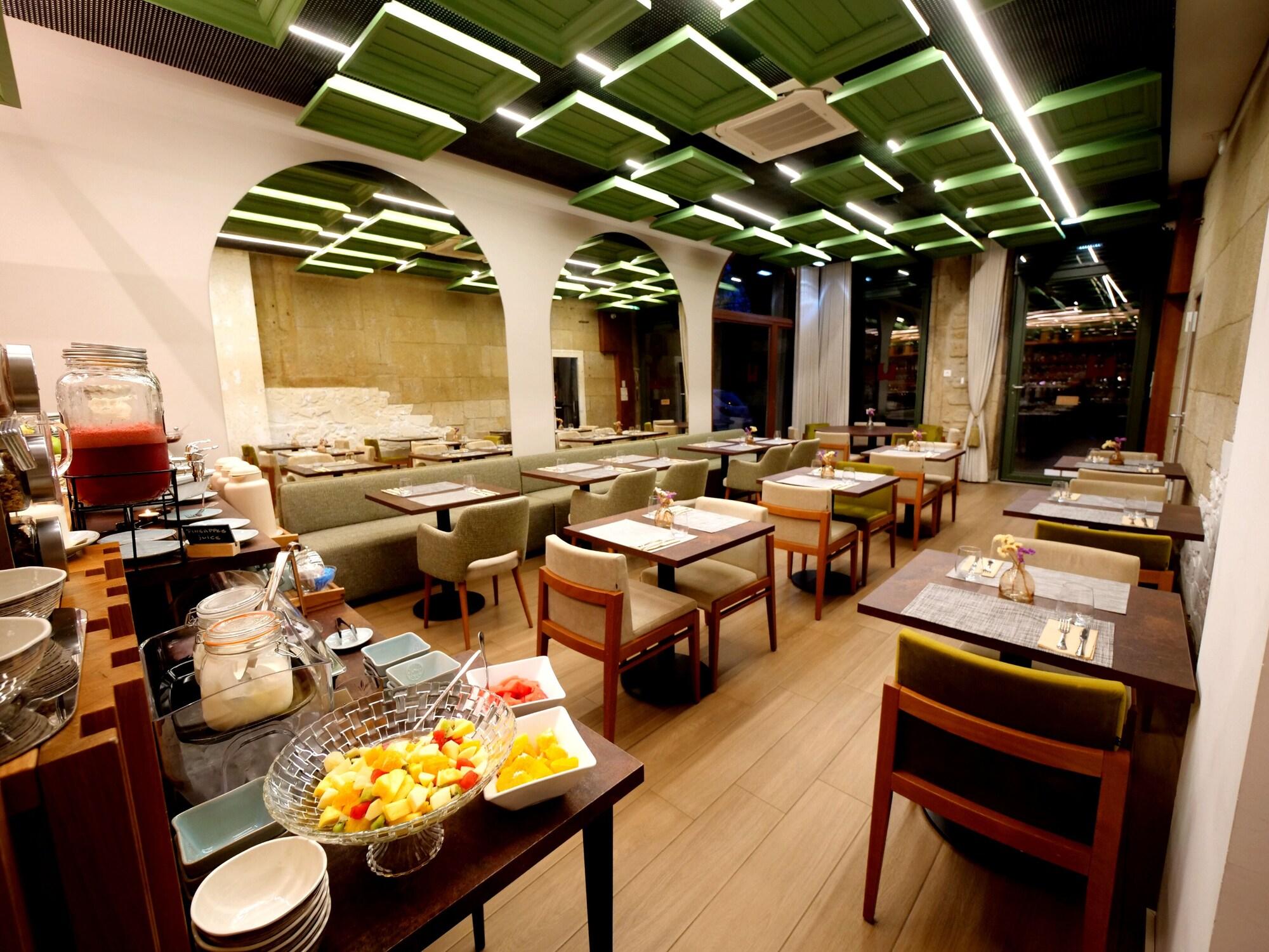 Restaurant Porta Nobre Boutique Hotel by Aspasios