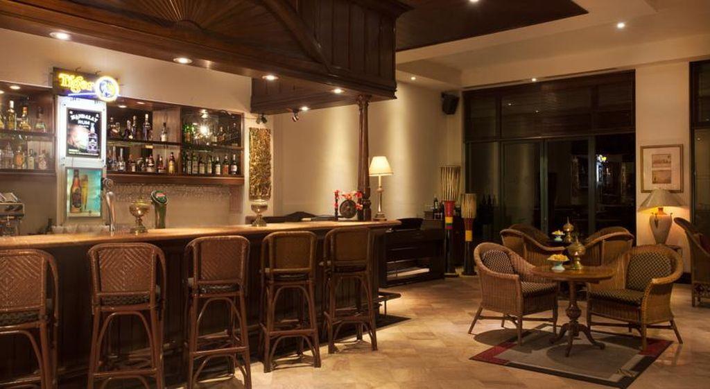 Bar/Salón Hilton Mandalay