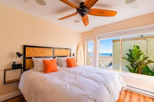Alquiler Vacacional - Luxury Beach Front Surf Condo ► Private Patio ► BBQ ► Parking ► Wifi ► Laundry ►
