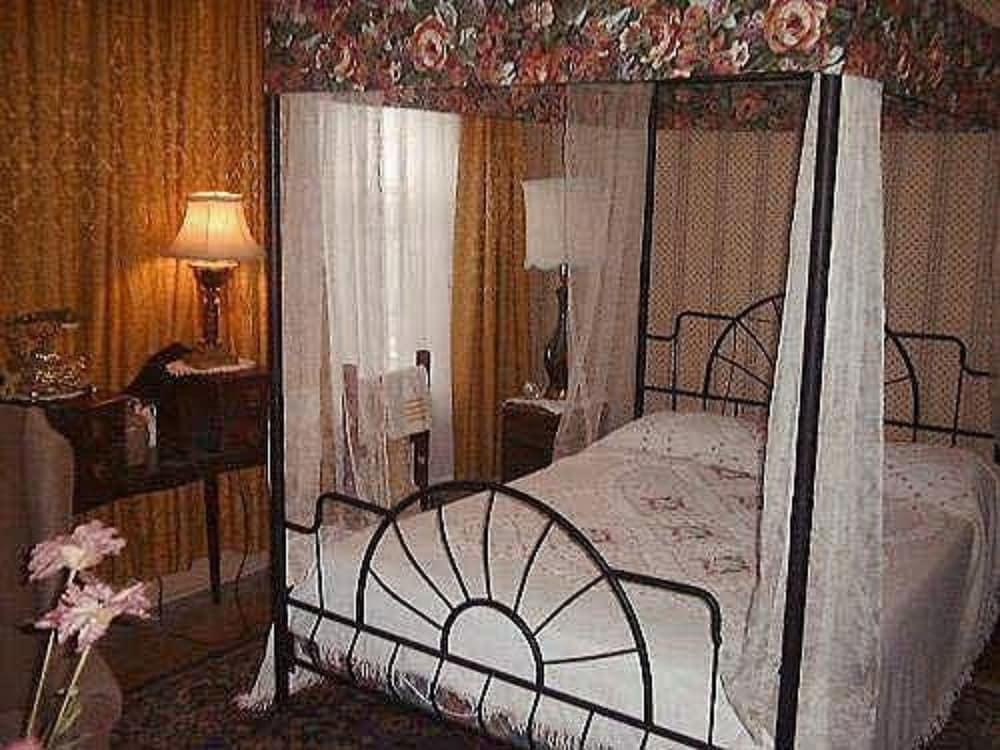 Habitación Pimblett's Downtown Toronto B&B