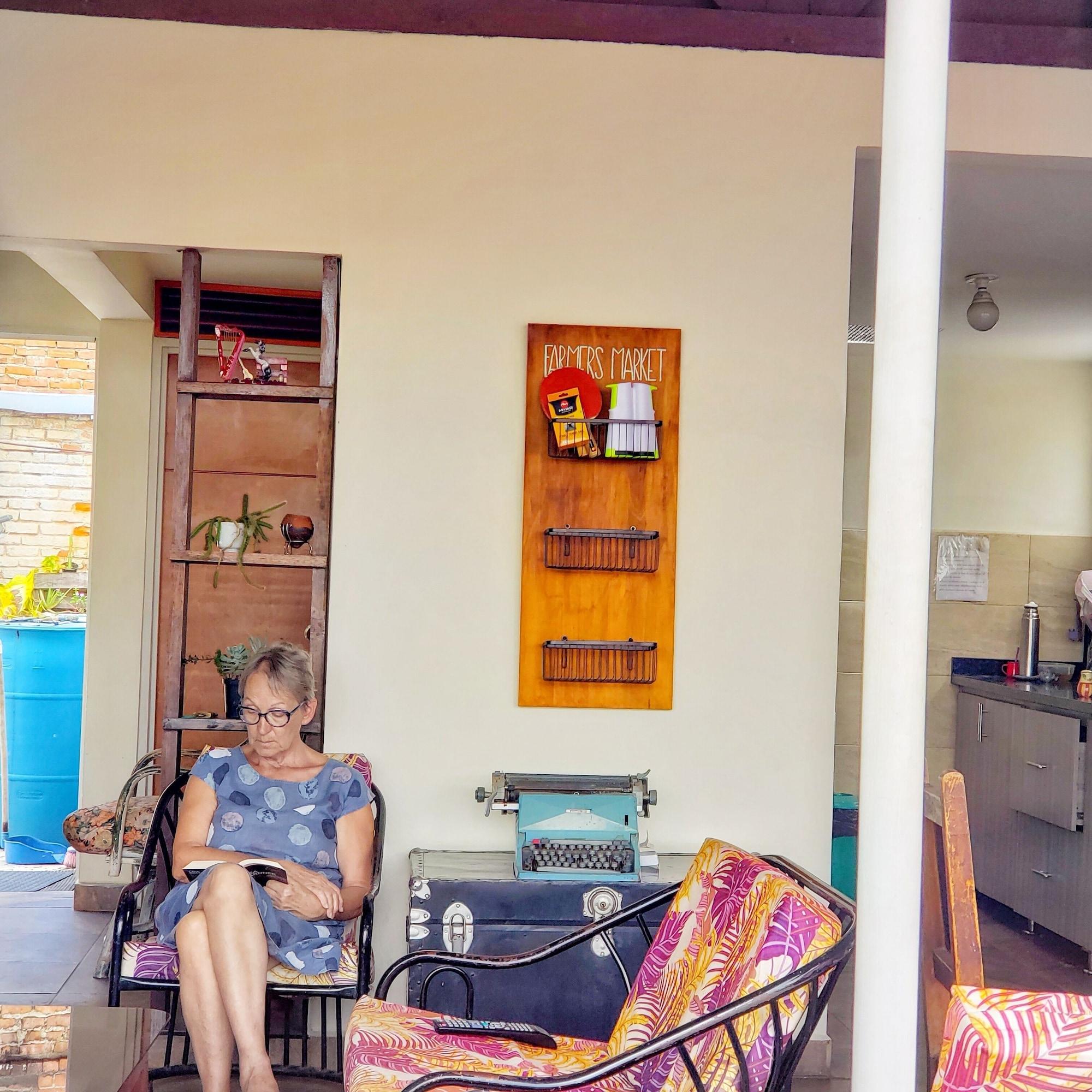 Vista Lobby Roof Hostel