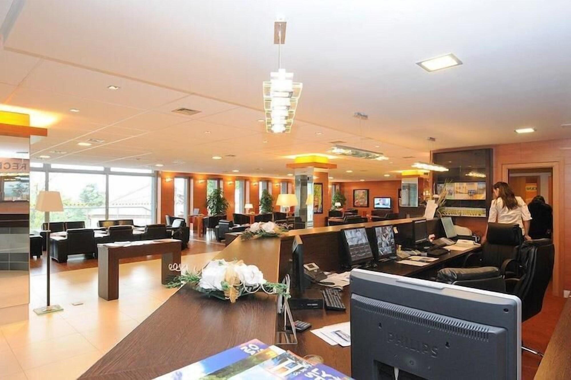 Vista Lobby Hotel SOREA Regia