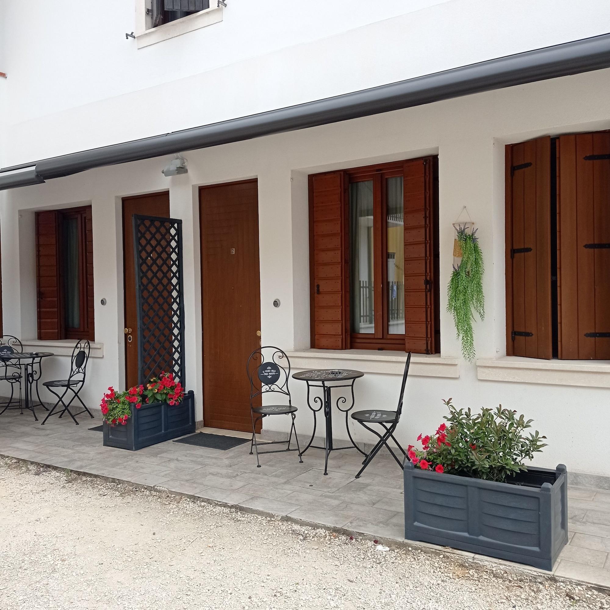 Vista Exterior CQ Rooms Verona