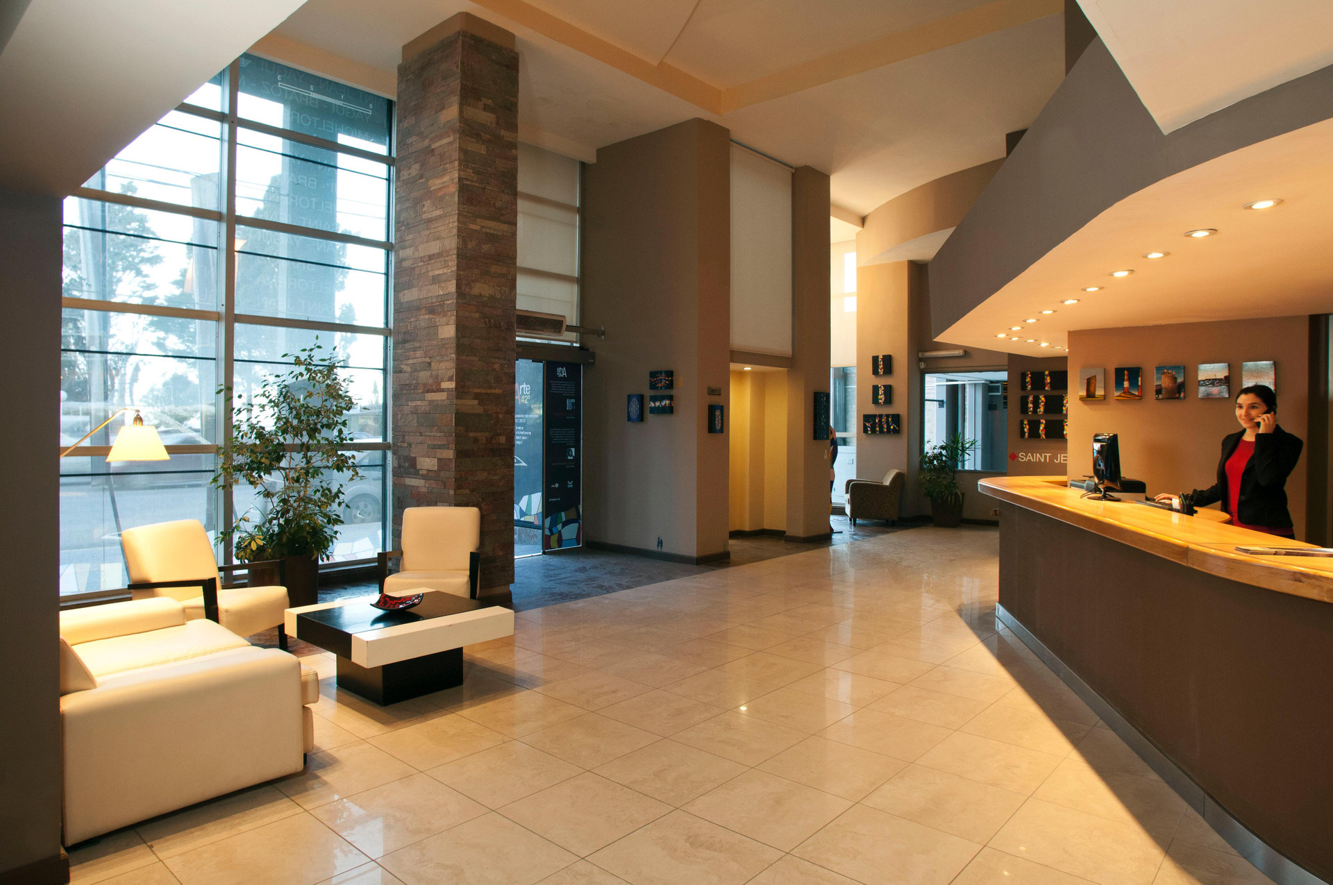 Vista Lobby Hotel Pirén