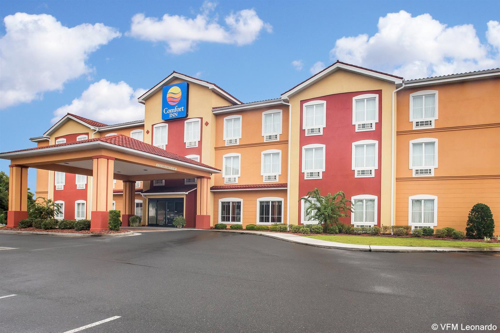 Vista Exterior Comfort Inn Blackshear Hwy 84