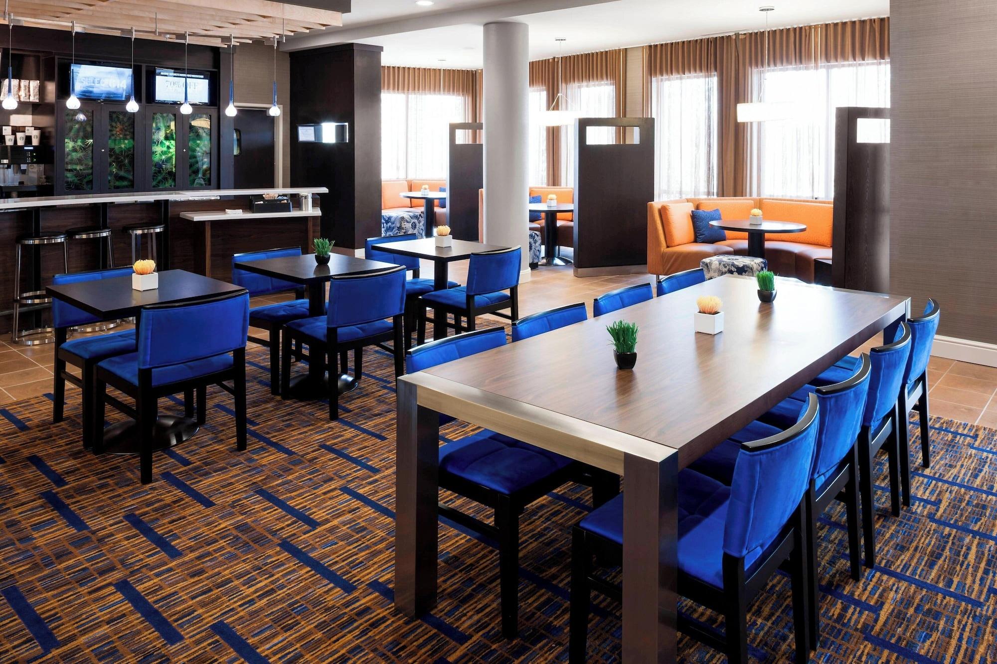 Restaurant Courtyard by Marriott Houston North/Shenandoah