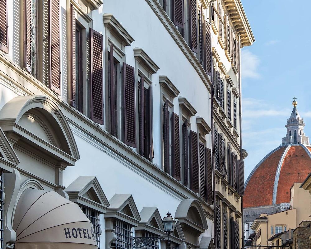 Varios Hotel Paris