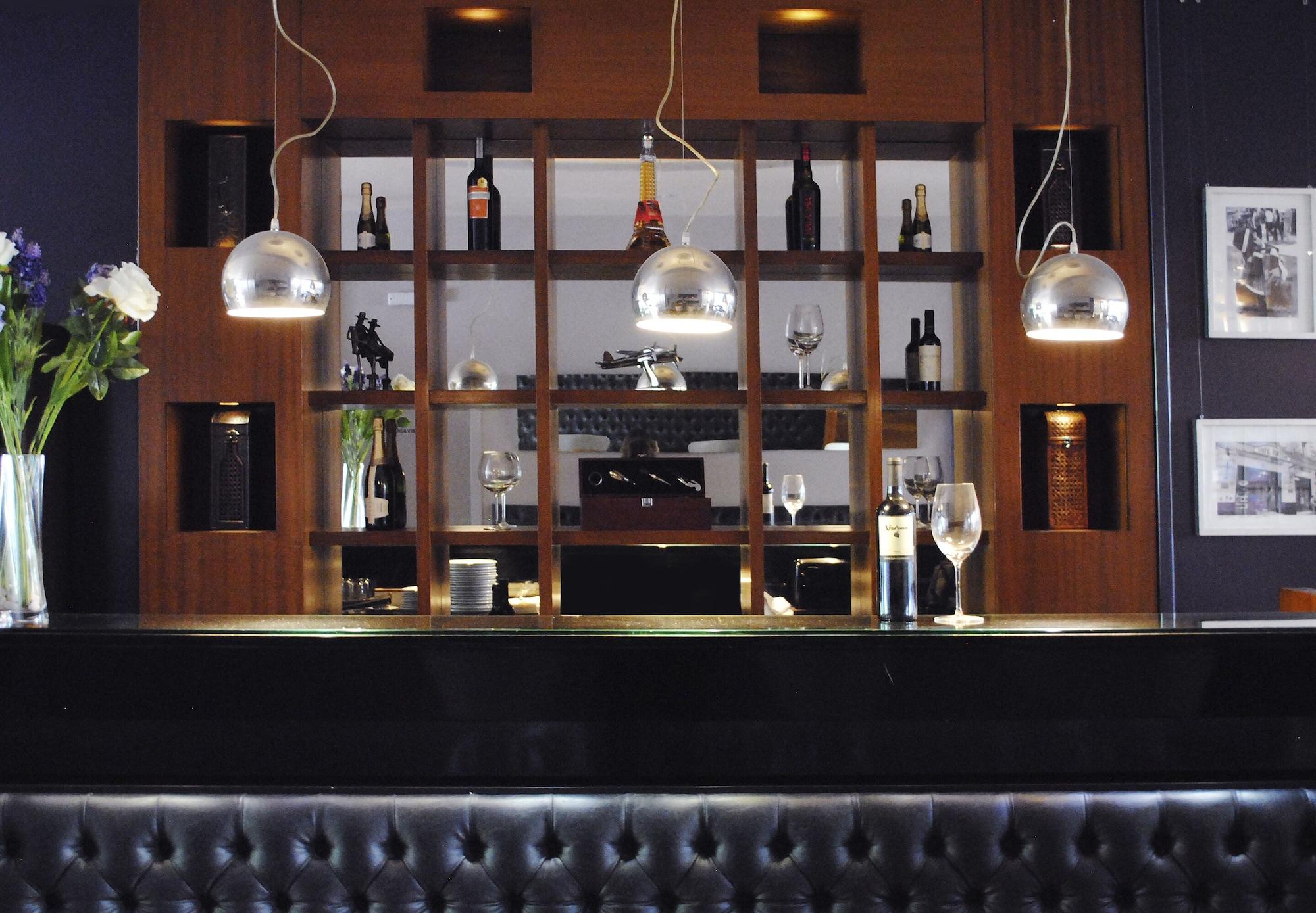 Bar/Salón Palermo Suites Buenos Aires Hotel & Apartments