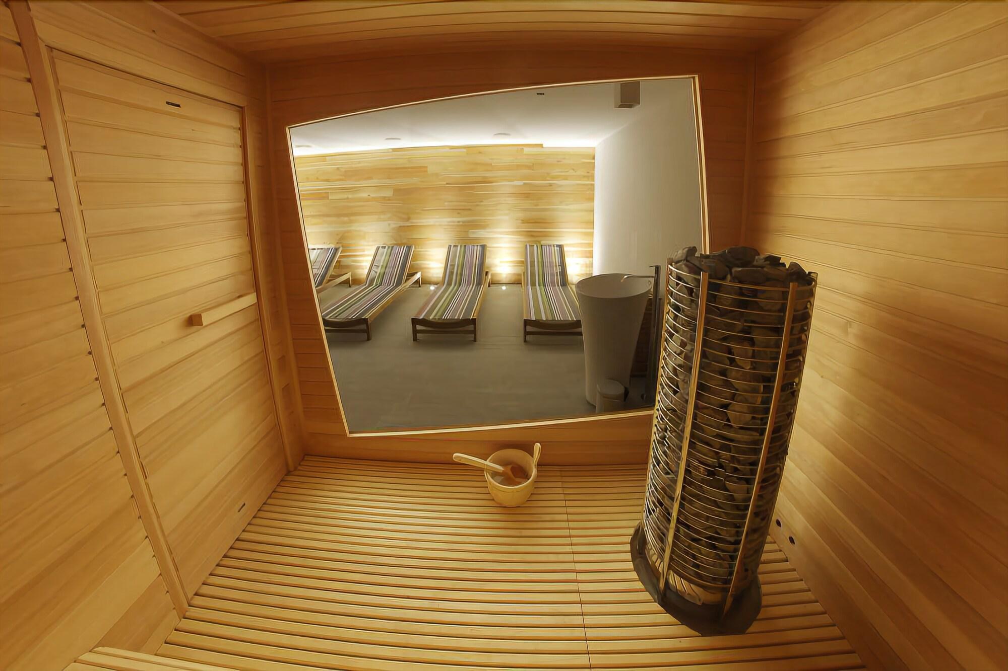 Instalaciones Recreativas BIT Center Hotel