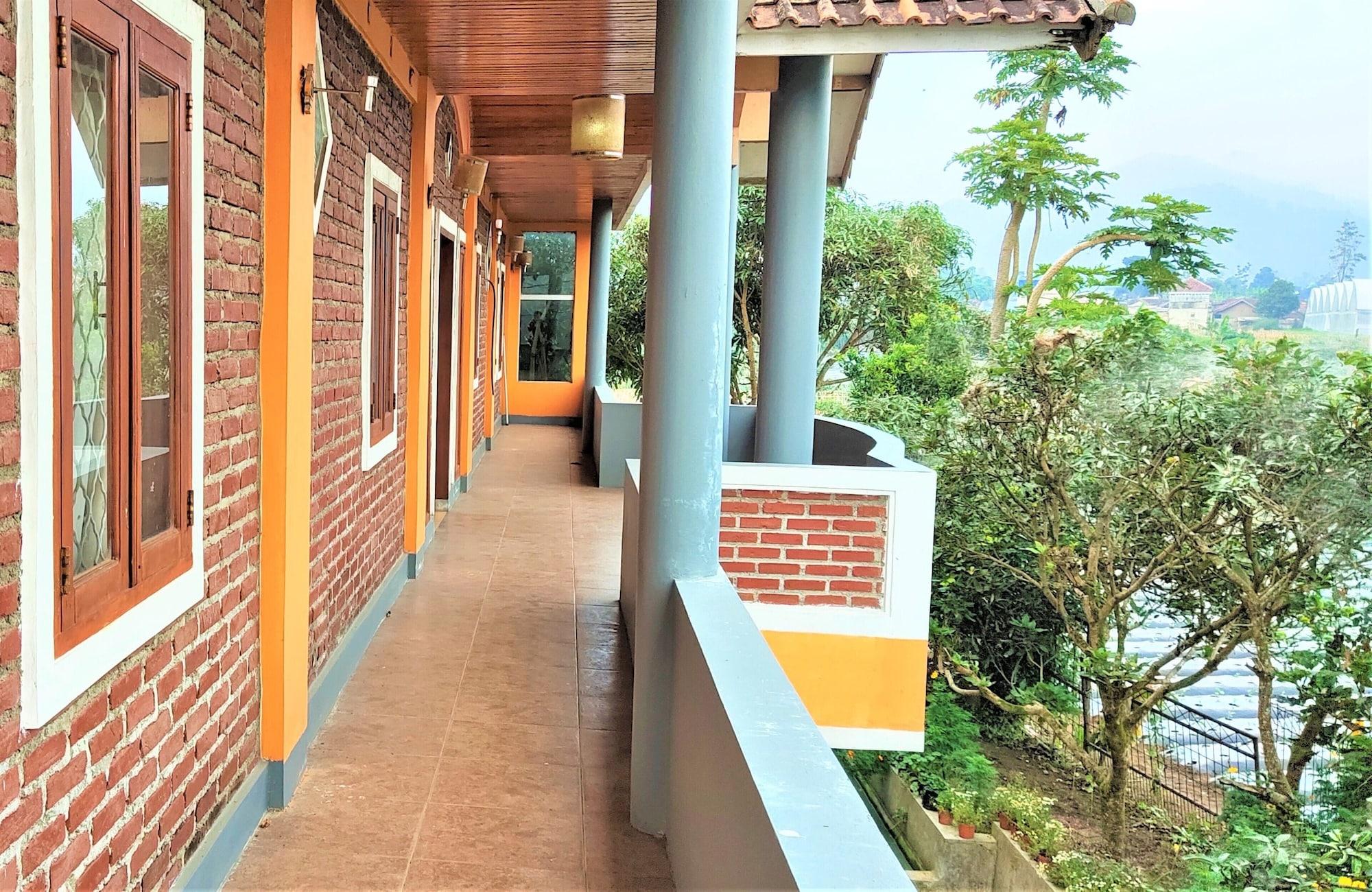 Equipamiento de Habitación Villa Orange Lembang Pengkolan