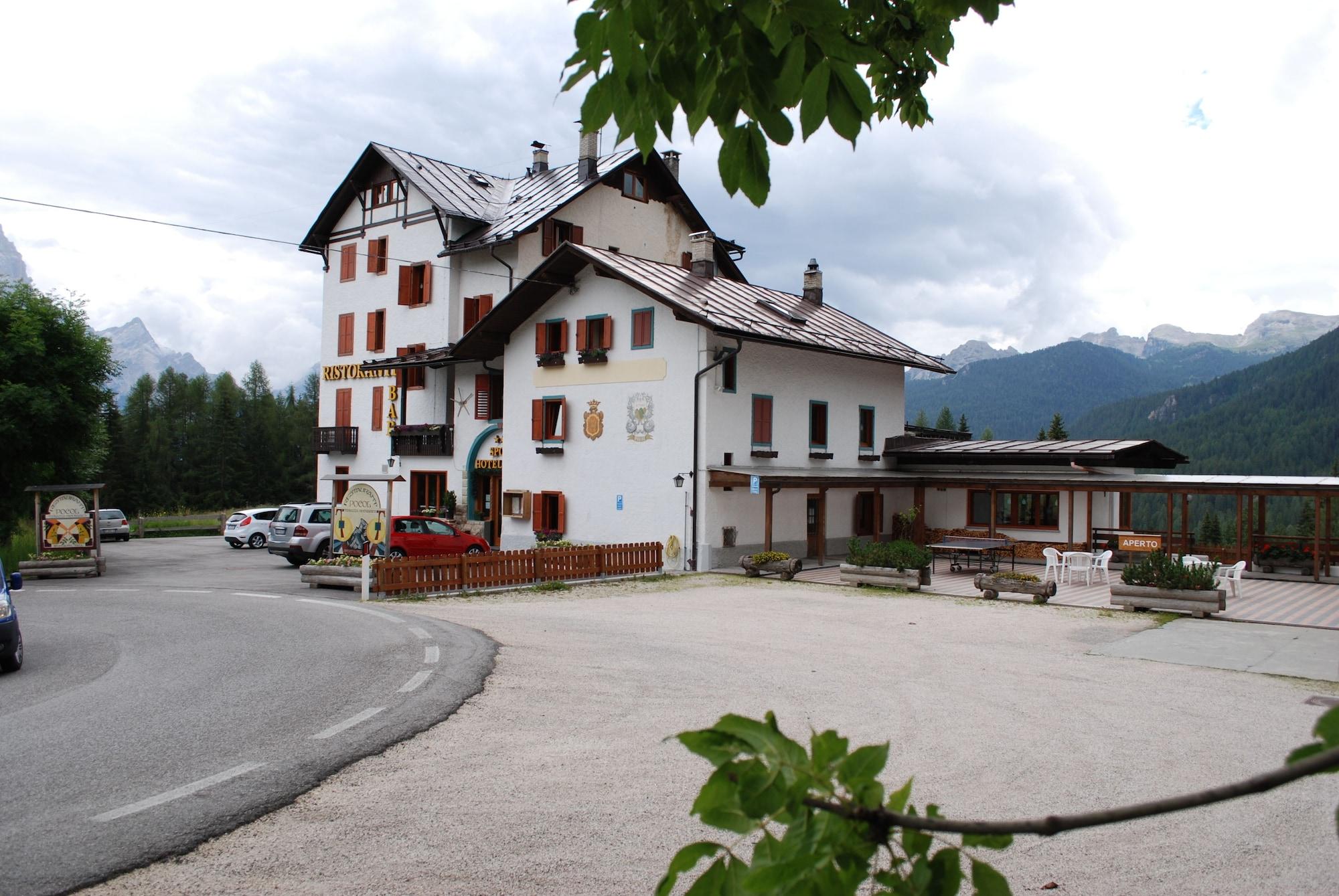 Vista Exterior Sport Hotel Pocol