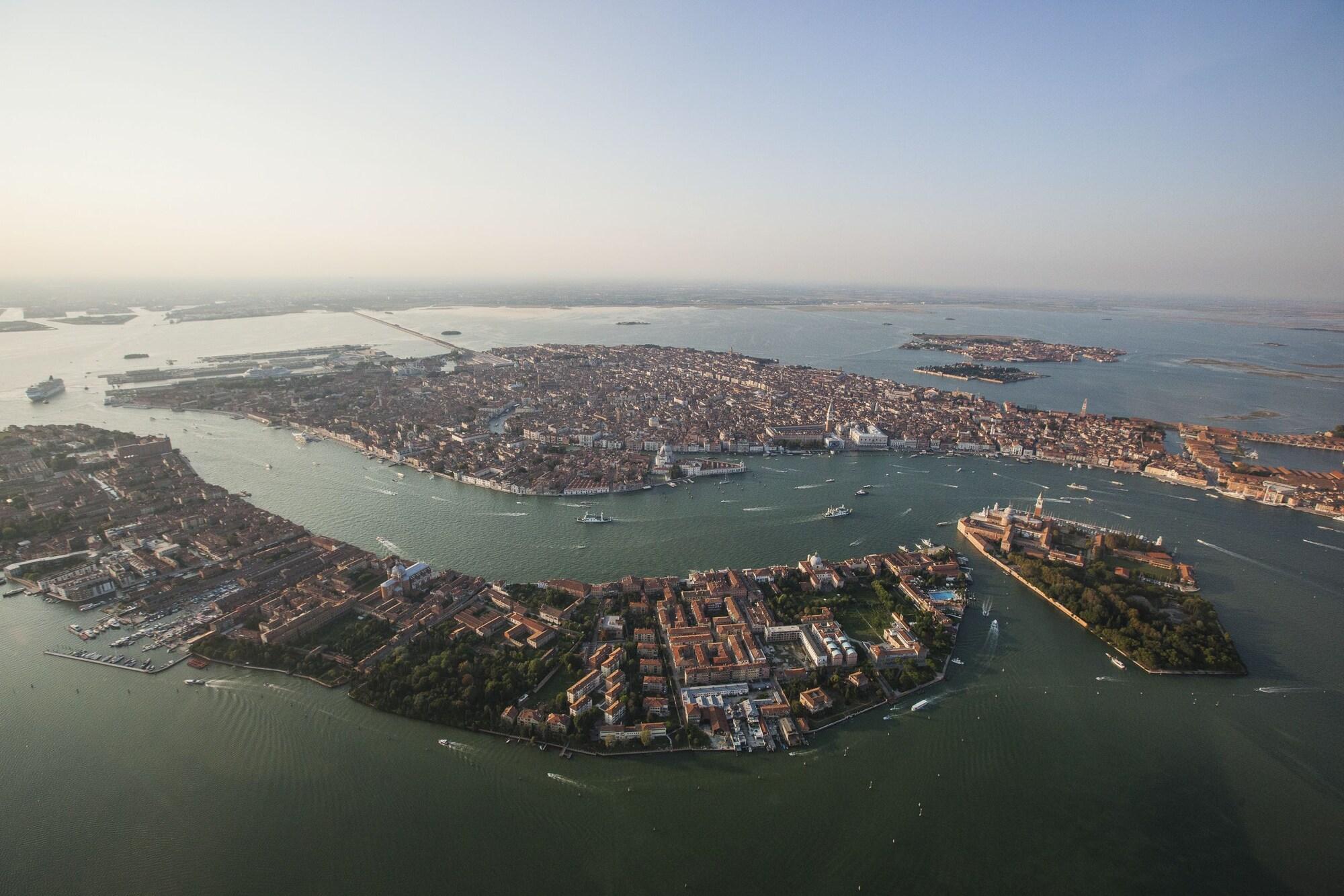 Vista Exterior Aman Venice