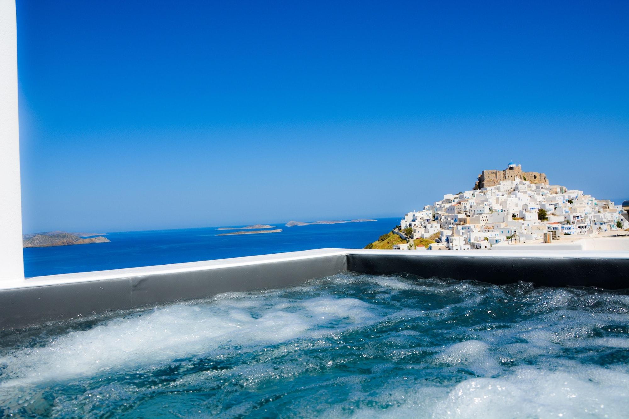 Varios Oneiro Studios