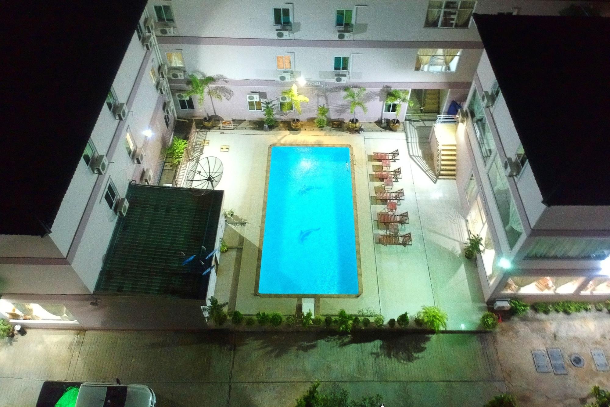 Vista Exterior Shwe Poe Eain Hotel