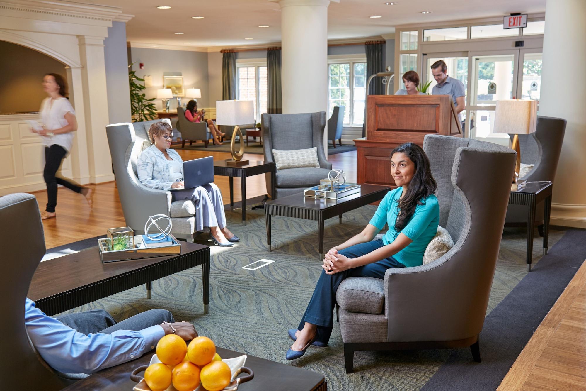 Vista Lobby Rizzo Center, a Destination by Hyatt Hotel