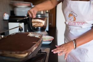 Actividad - Comparte tu amor por la pasta: clase de pasta y tiramisú en grupos pequeños en la casa de un local en Taormina
