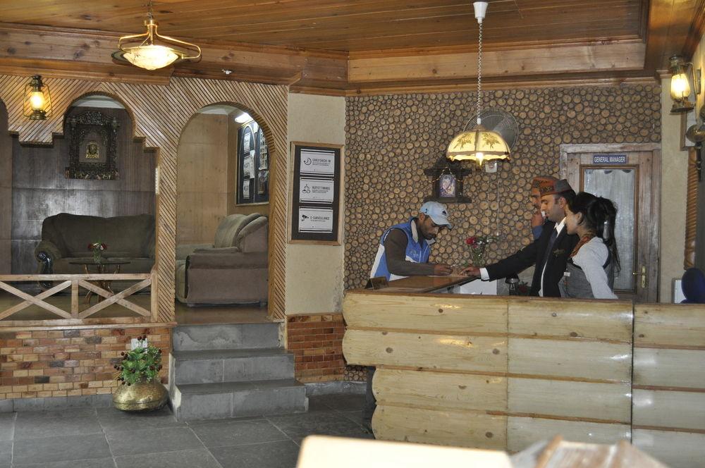 Vista Lobby Heritage Village Resorts