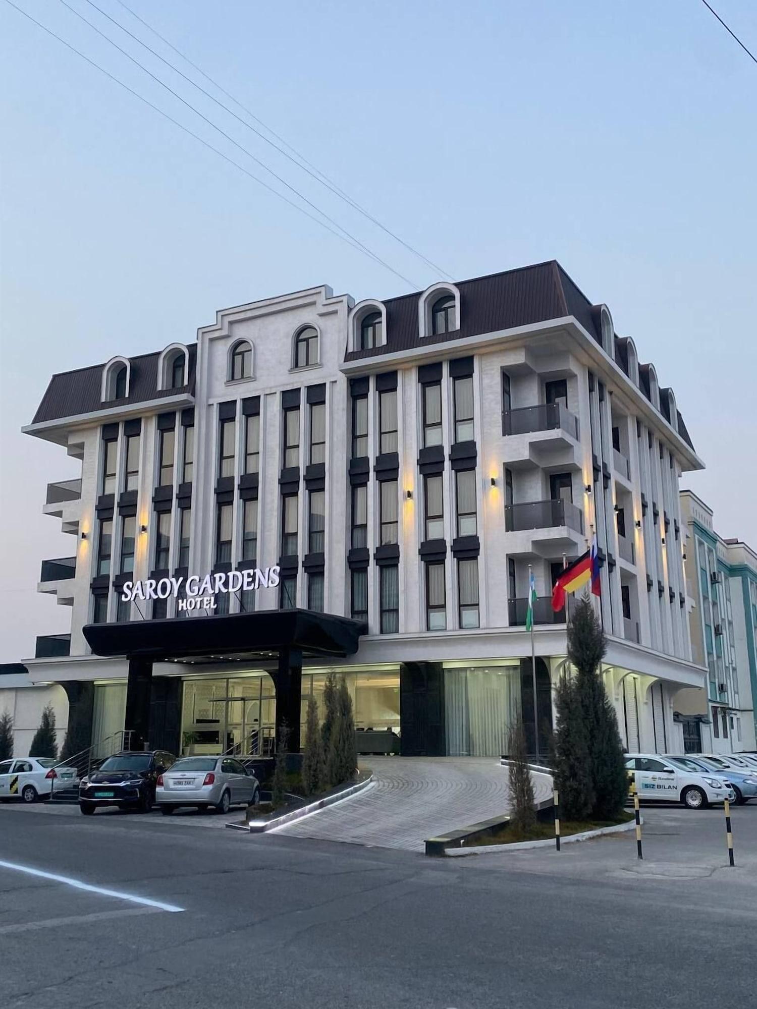 Varios Saroy Gardens Hotel