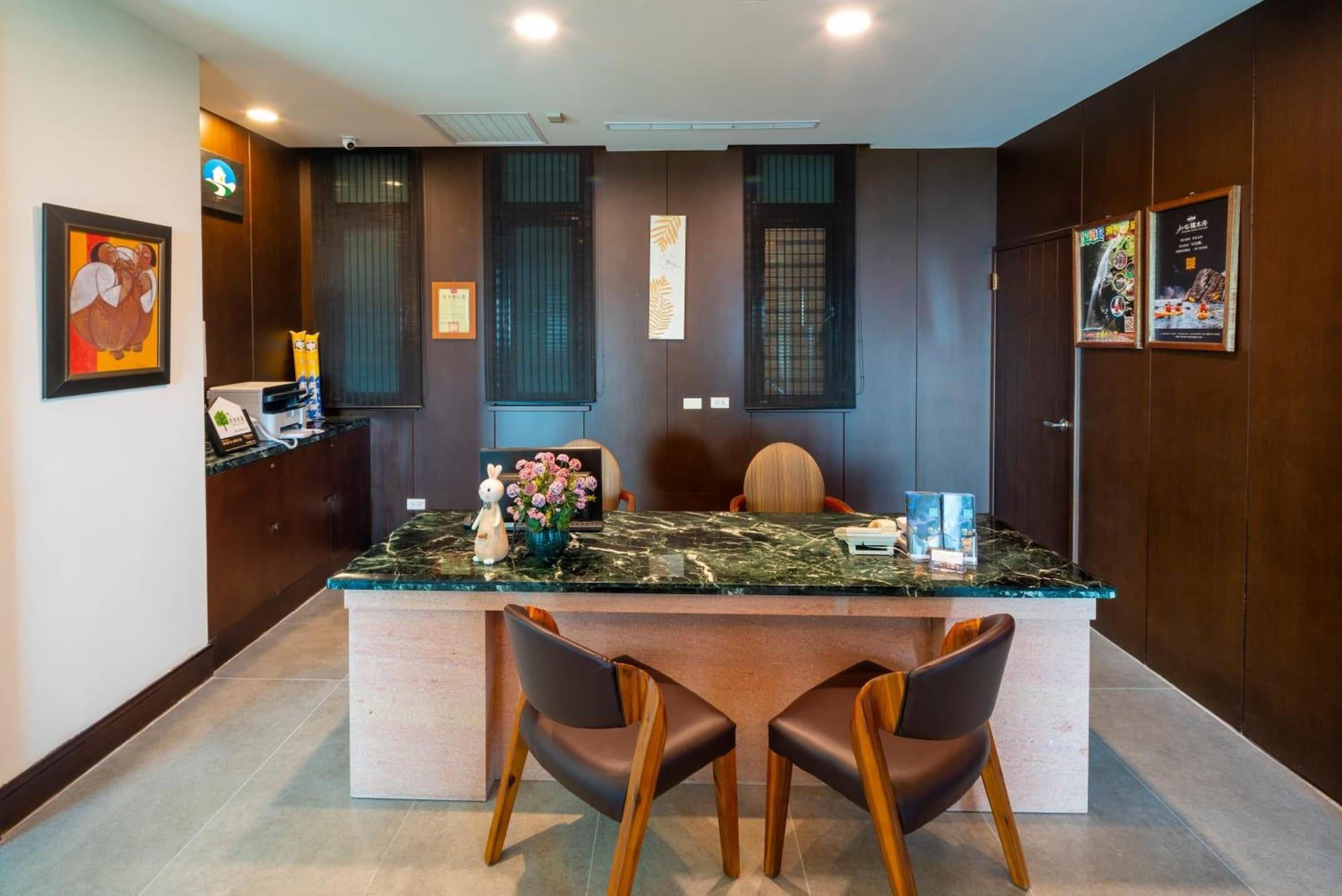 Vista Lobby Hualien AzureVILLA B&B