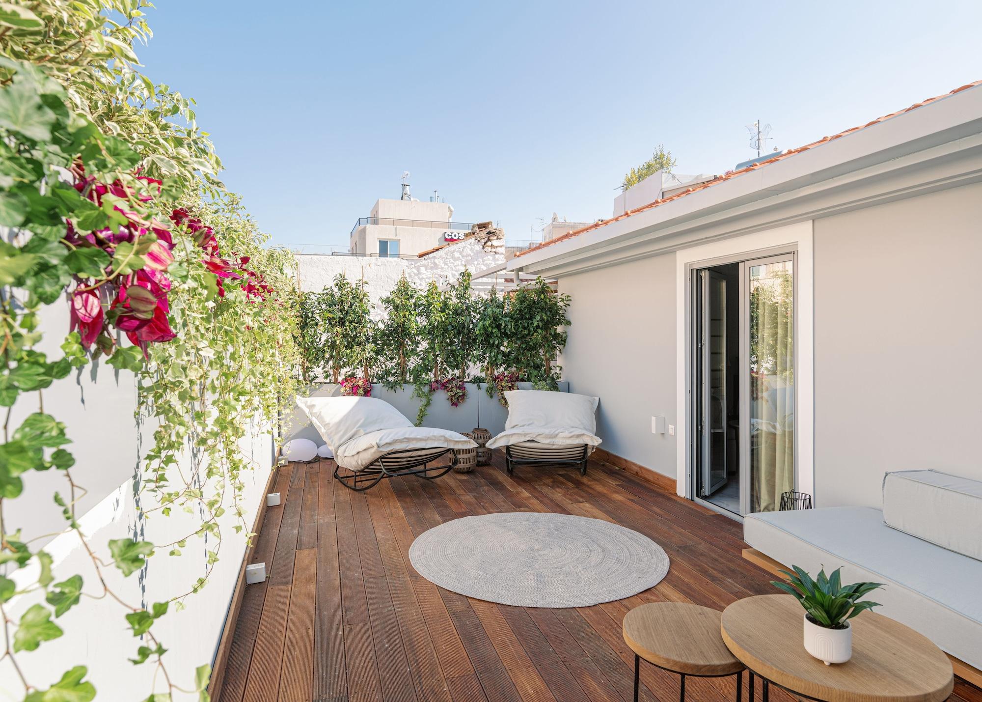 Vista Exterior Ciel Suites Athens