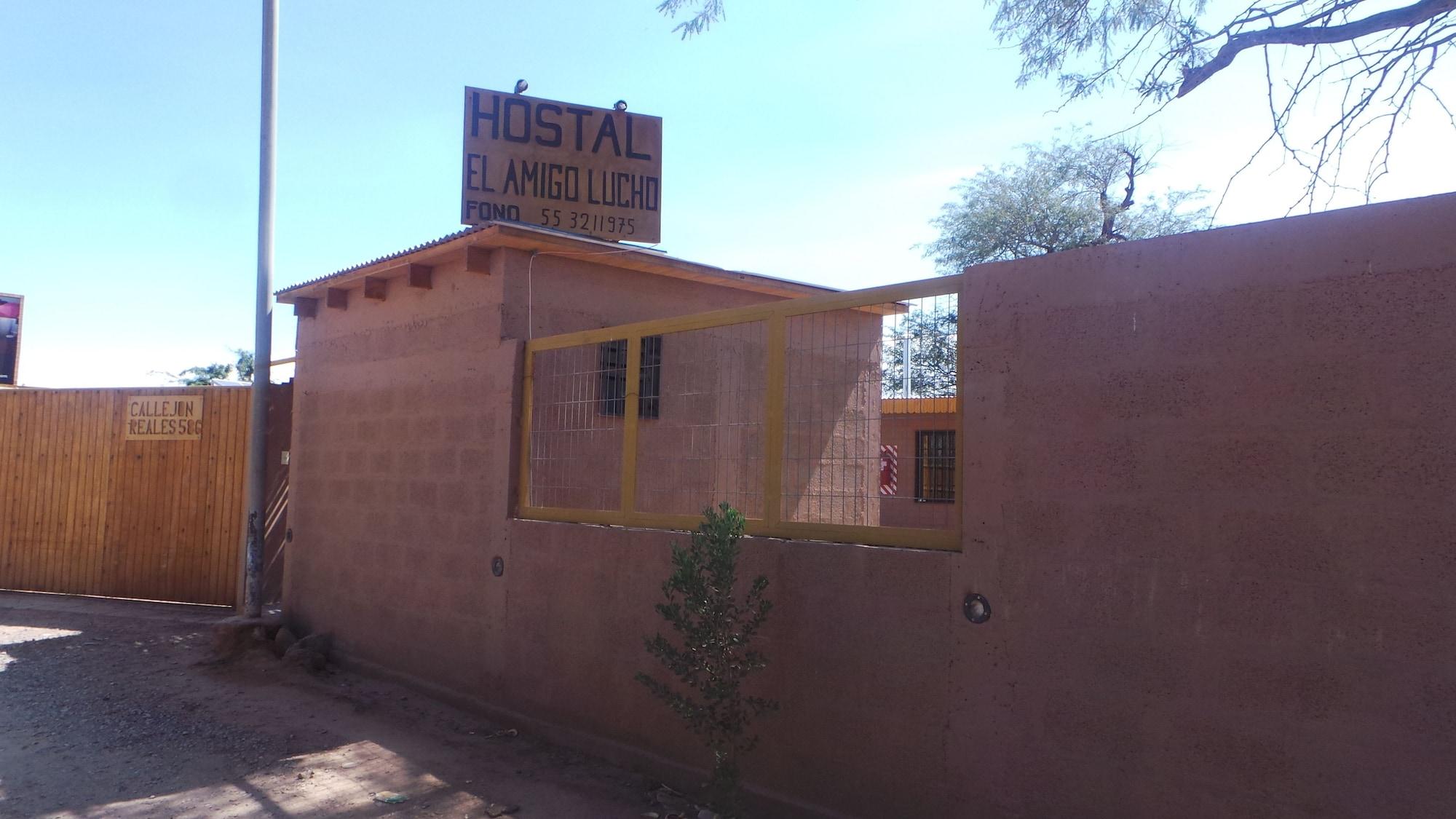 Vista Exterior Hostal Amigo Lucho