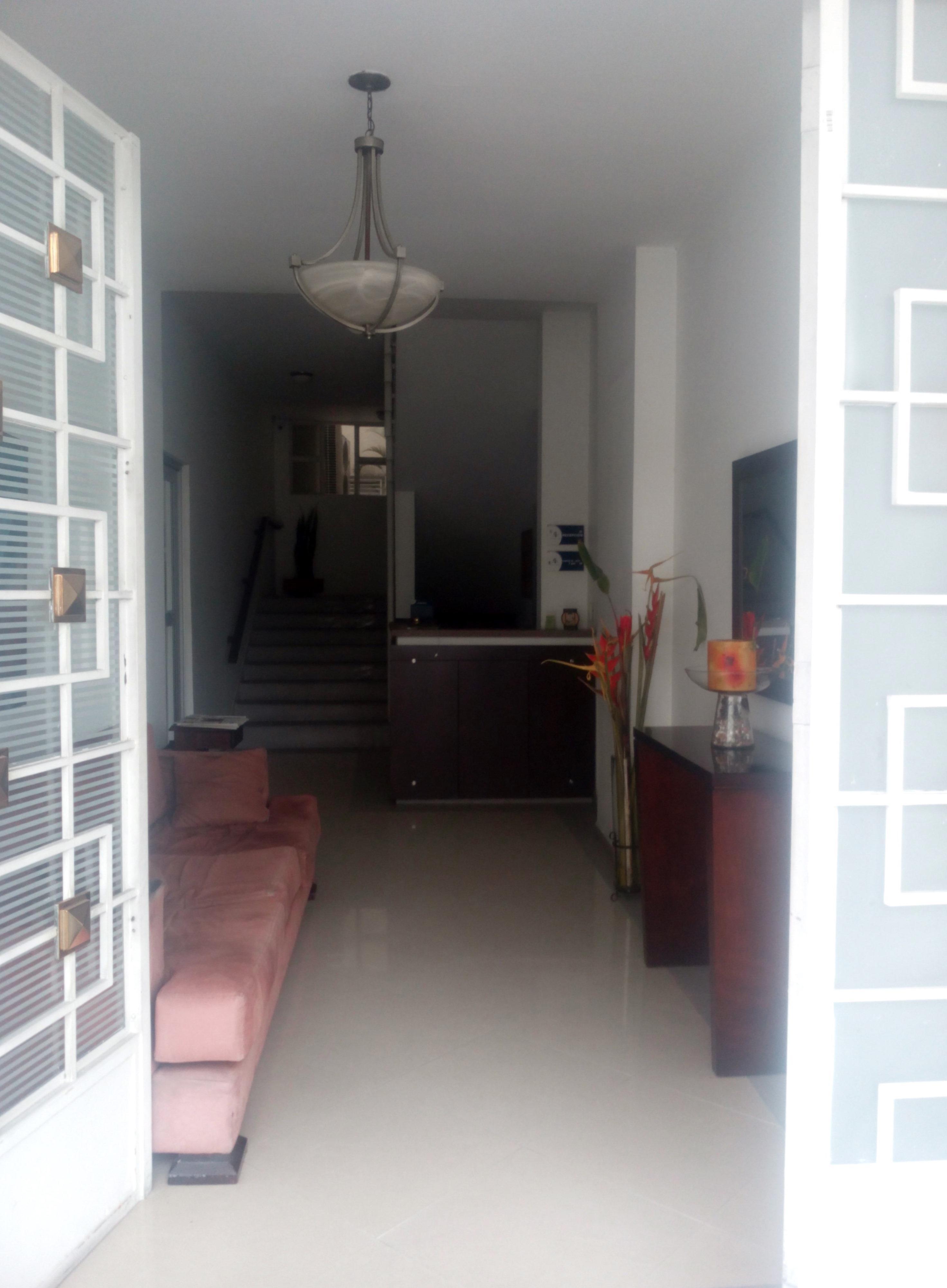 Vista Lobby Hotel Cuarta Avenida