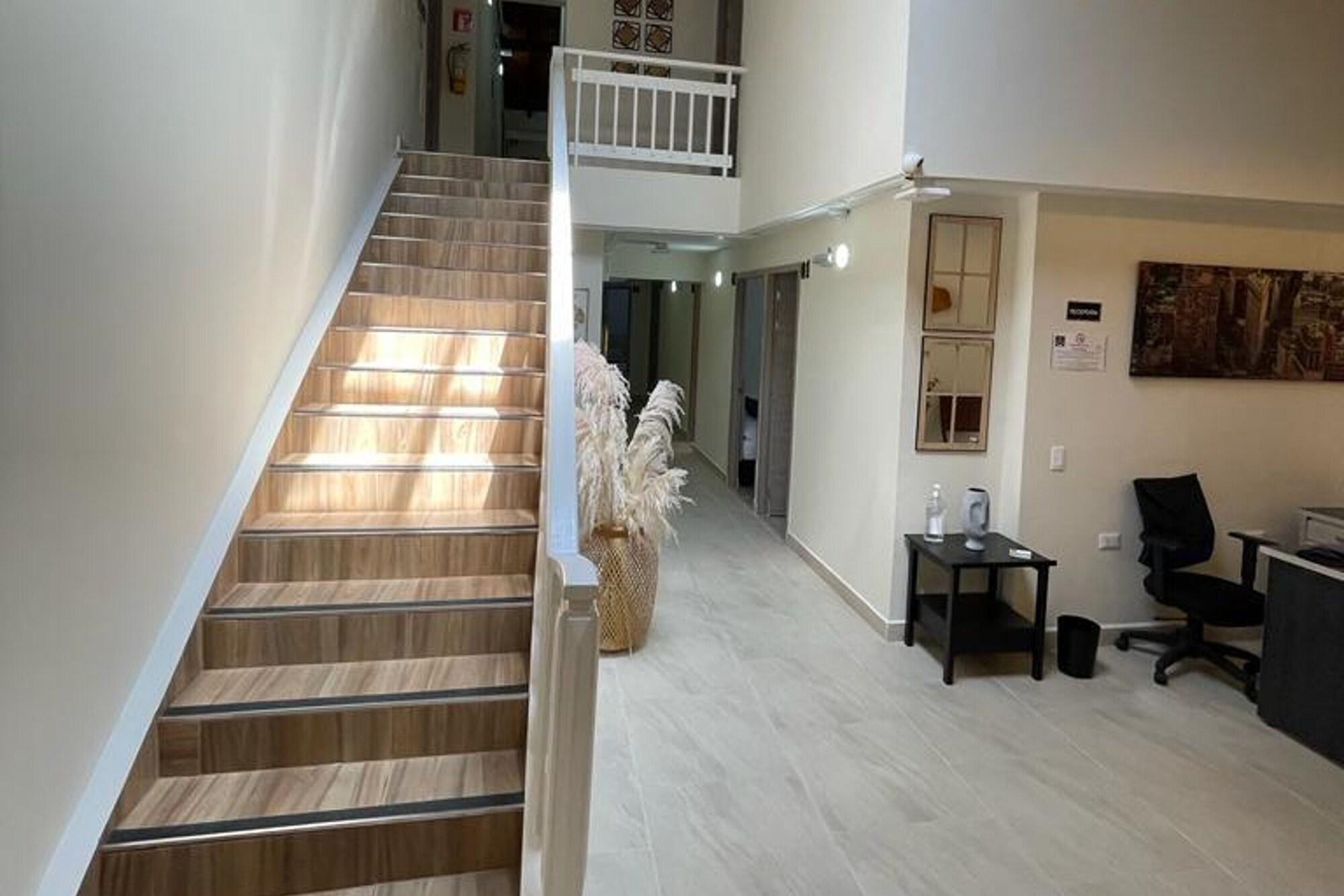 Varios Hotel 12 Nights