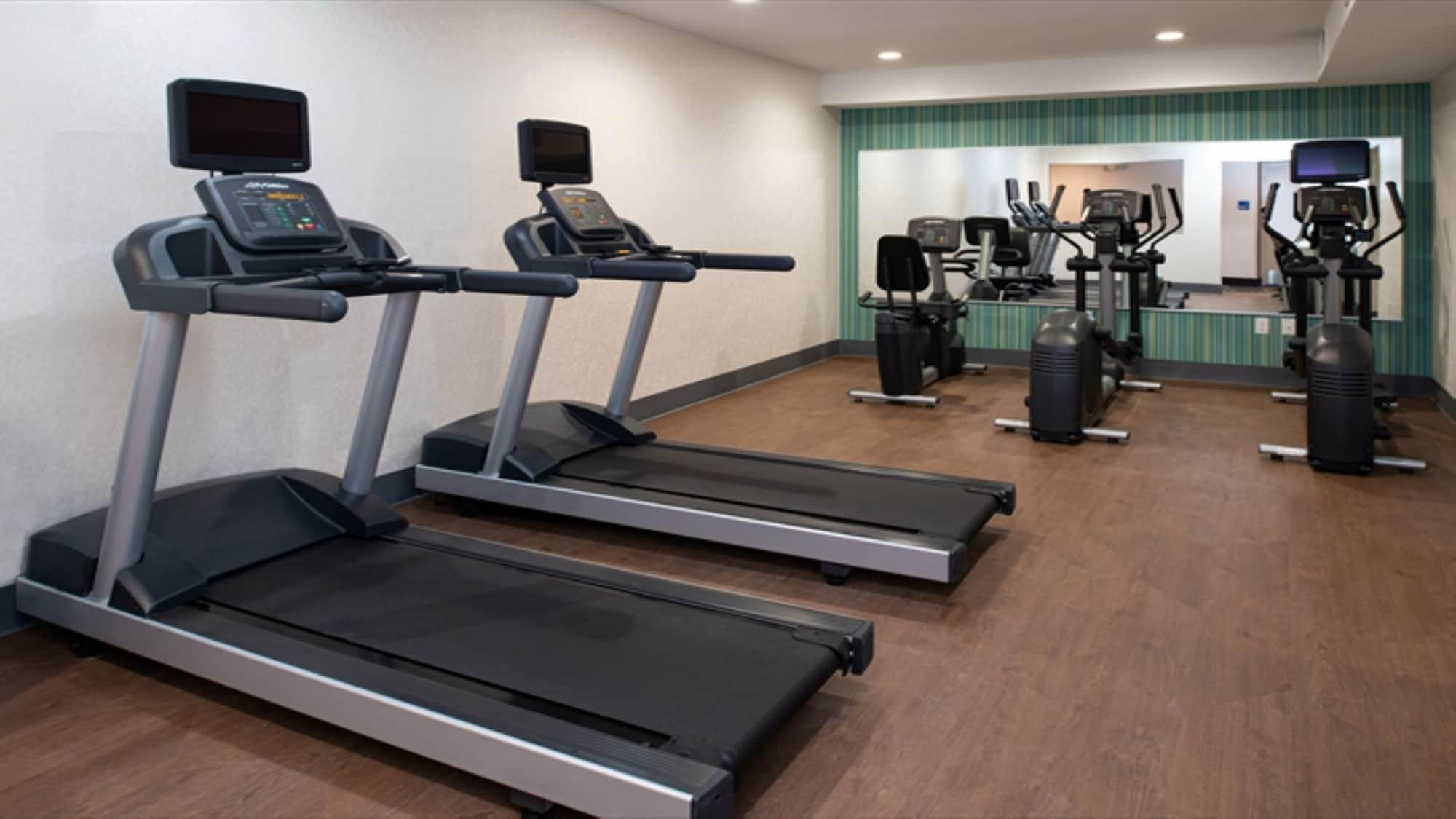 Gimnasio Holiday Inn Express West Cincinnati by IHG