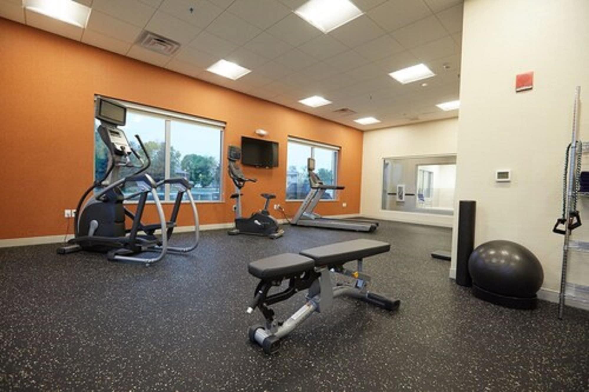 Gimnasio Gundersen Hotel & Suites