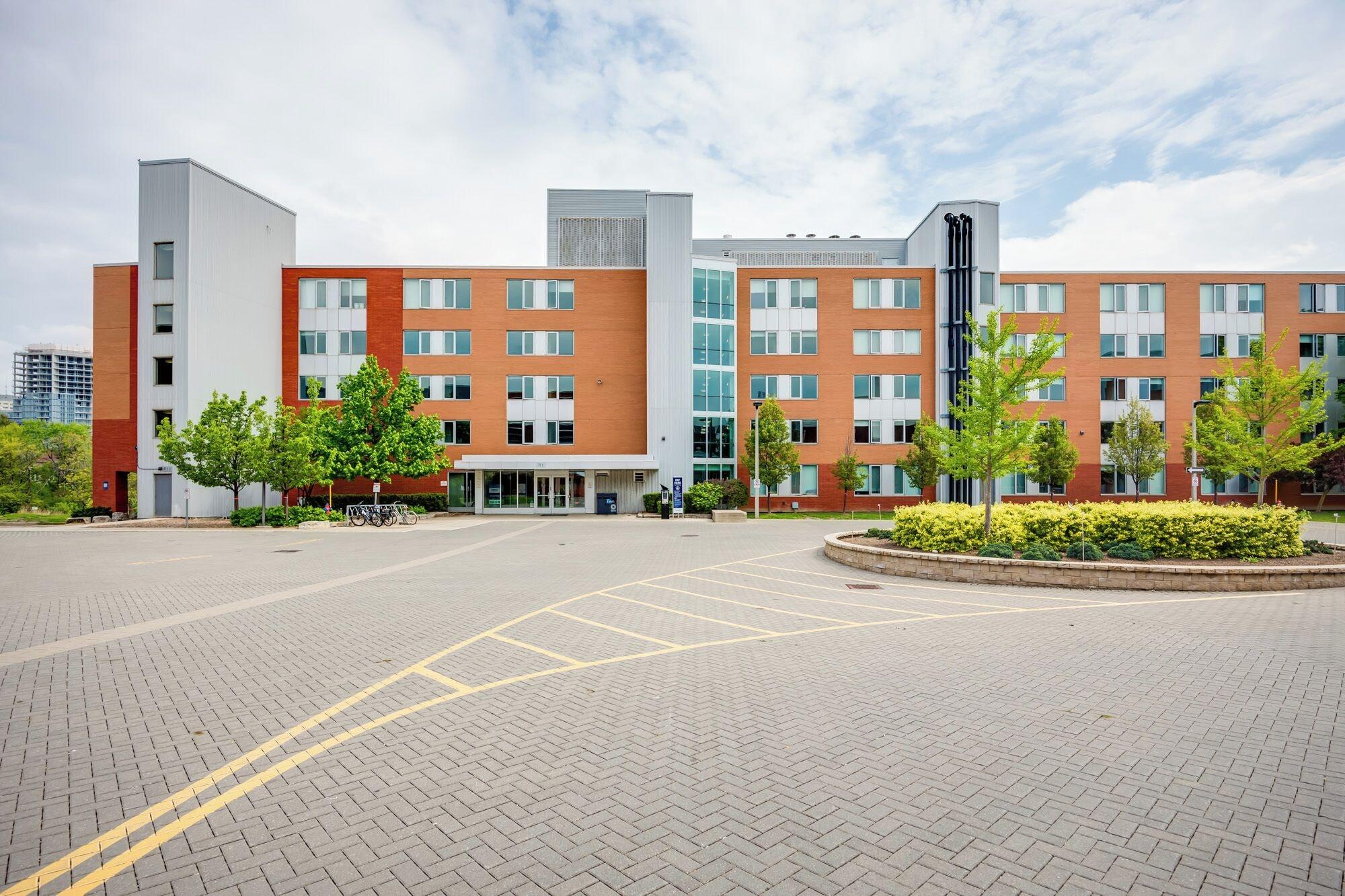 Vista Exterior Residence & Conference Centre - Brampton