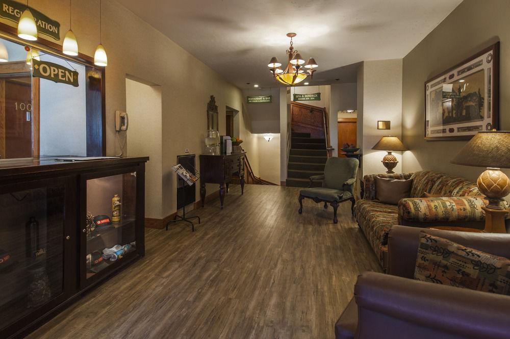 Vista Lobby Austria Hof Lodge