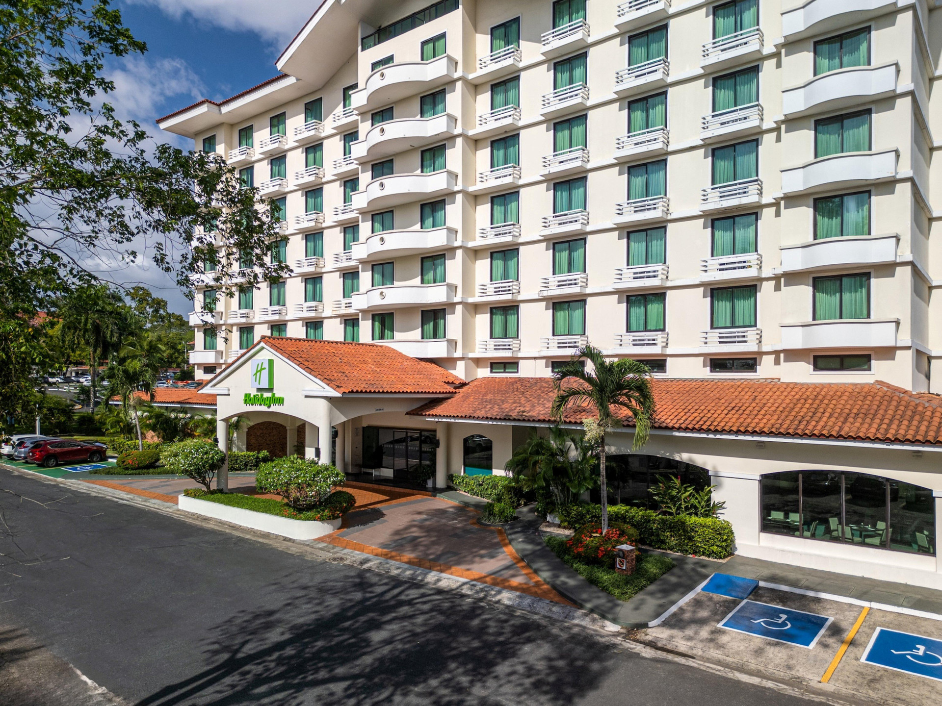 Vista Exterior Holiday Inn Panama Canal by IHG