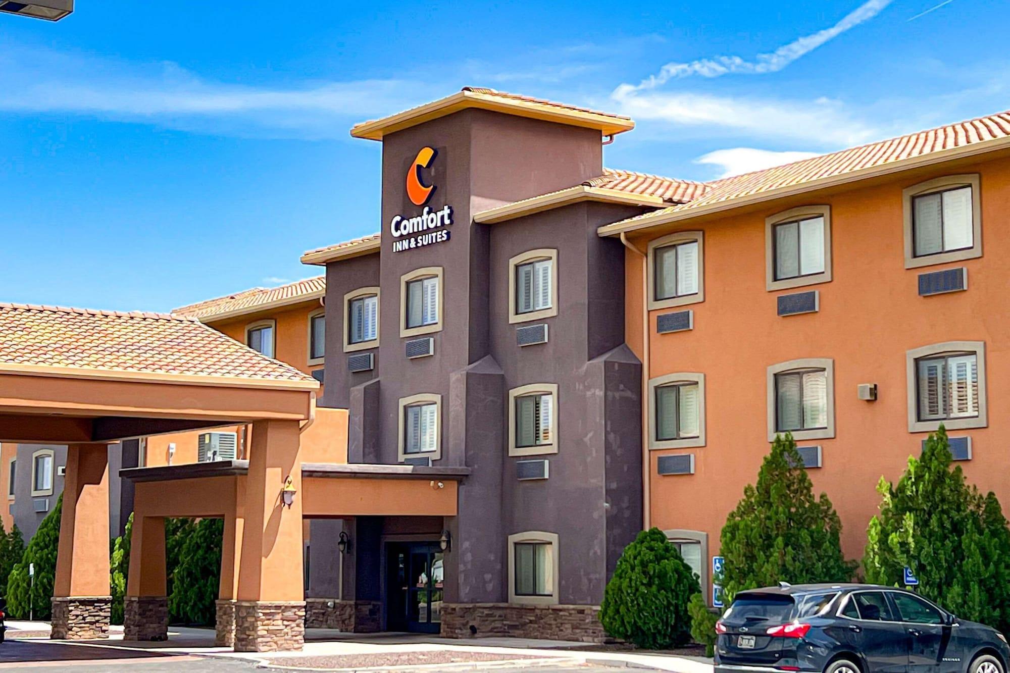 Vista Exterior Comfort Inn & Suites Thatcher - Safford